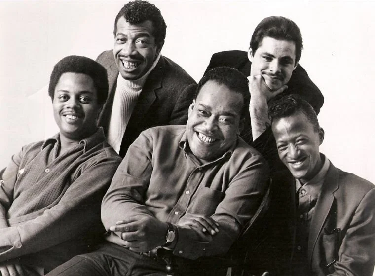 The James Cotton Blues Band (l-r) Luther Tucker, Francis Clay, James Cotton, Alberto Gianquinto, Bobby Anderson