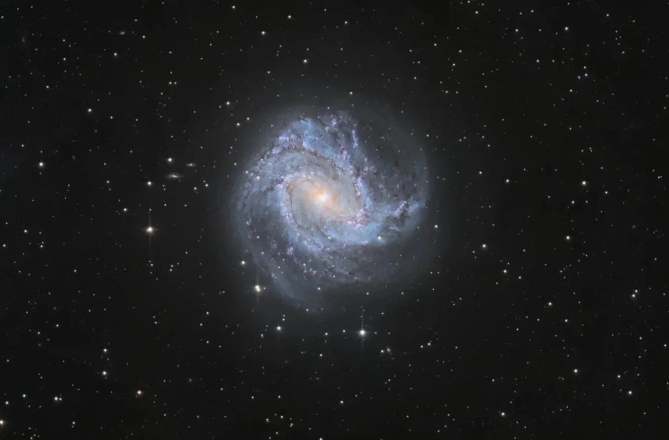 M83