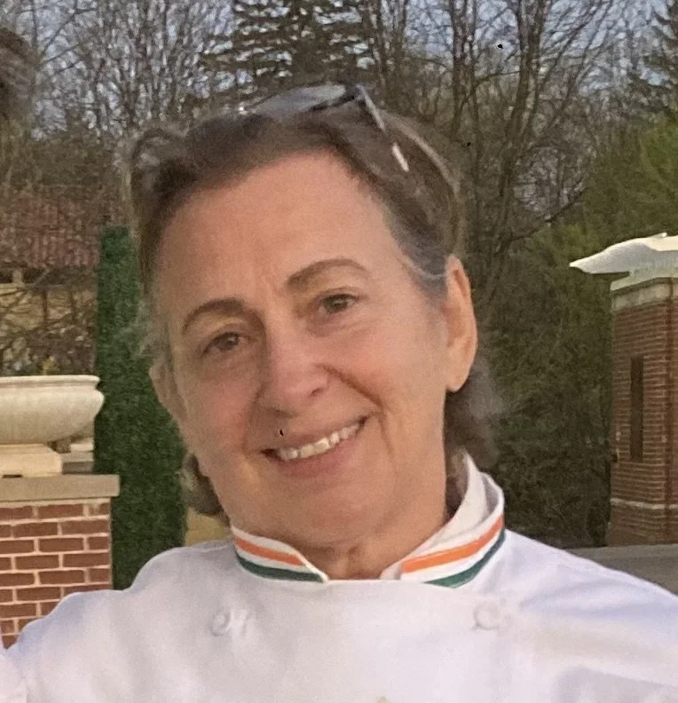 Headshot of Lynne Gigliotti