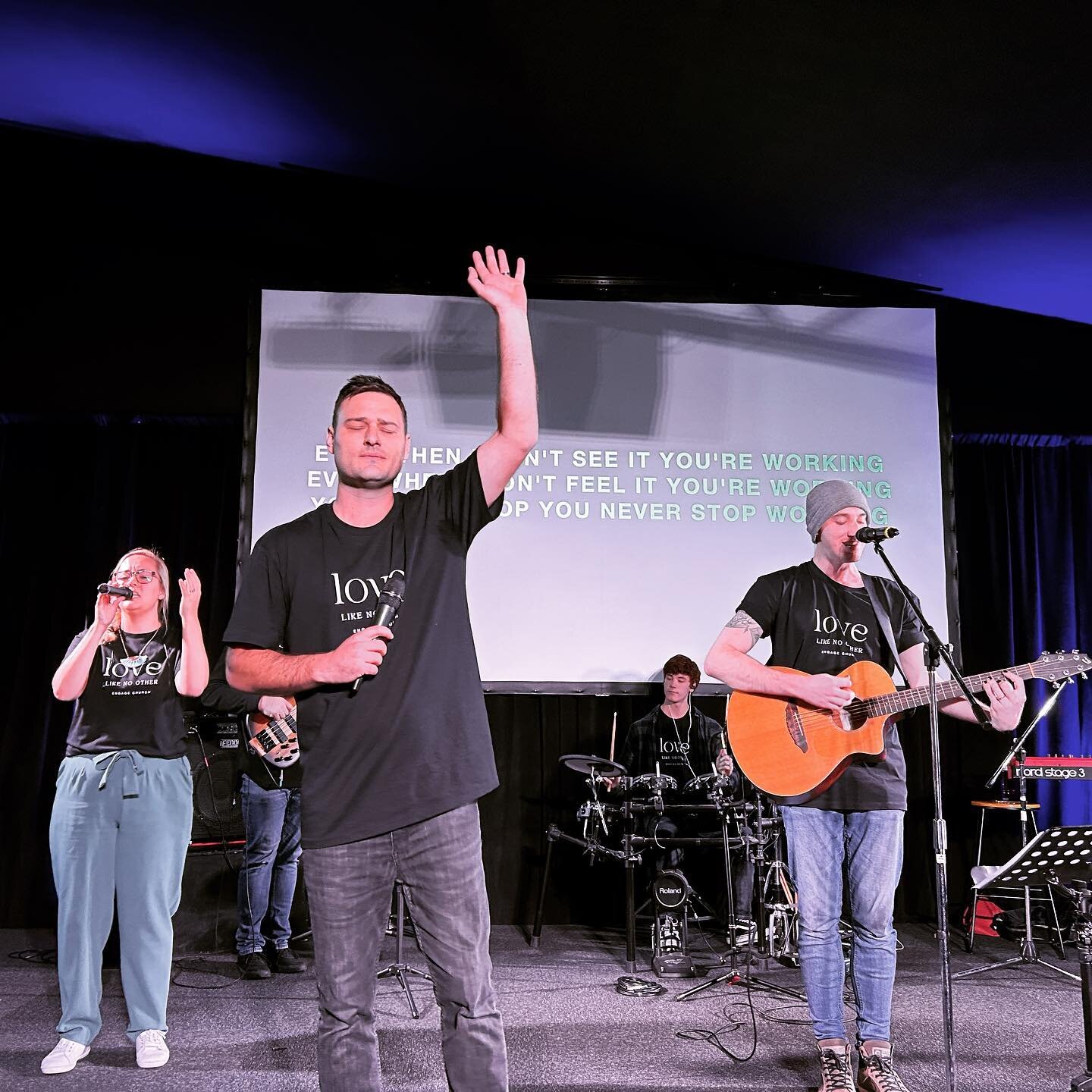 What an incredible Sunday at church! Pastor Andrew's message on 'Love Like No Other' hit home and gave us so many good insights about sharing what God has done in our life! 🙏❤️

Afterwards, our serve teams headed to Tangoio and put that Love into ac