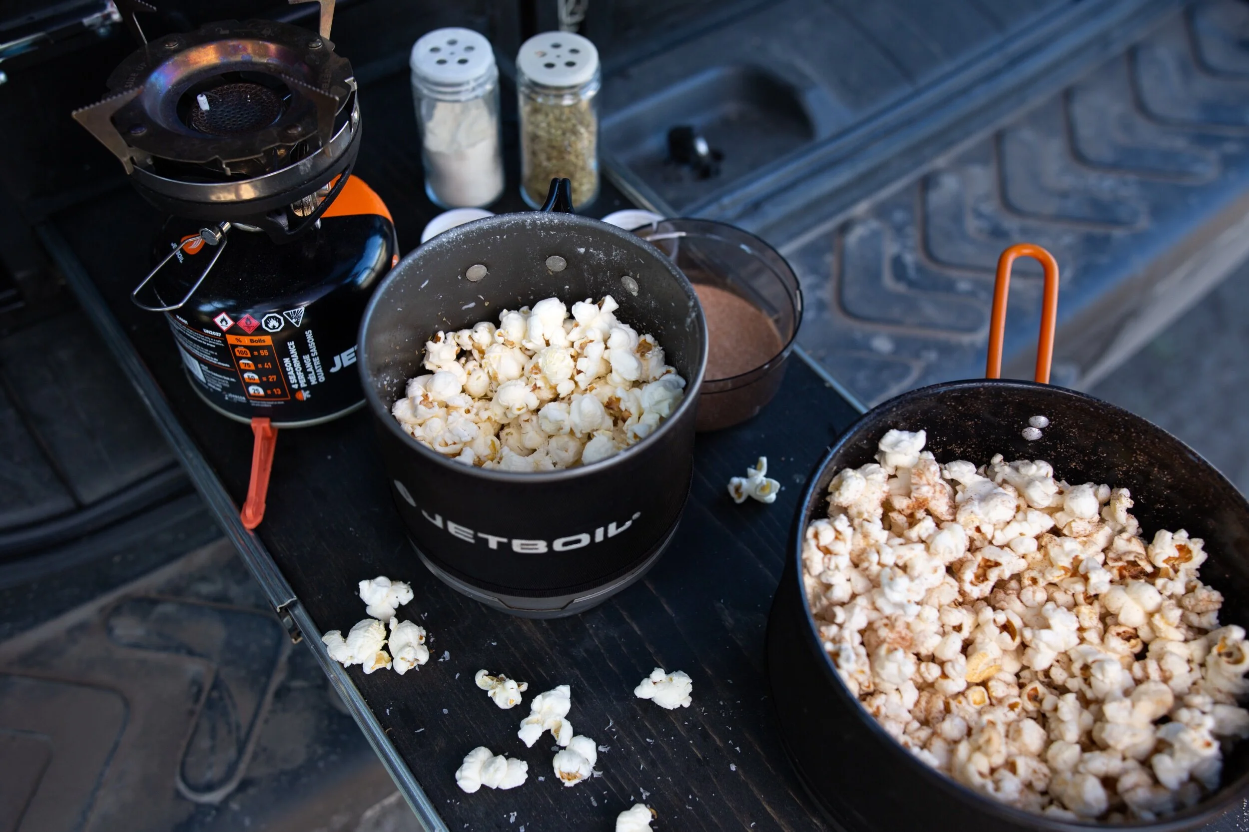 camping popcorn - 2 flavour combinations