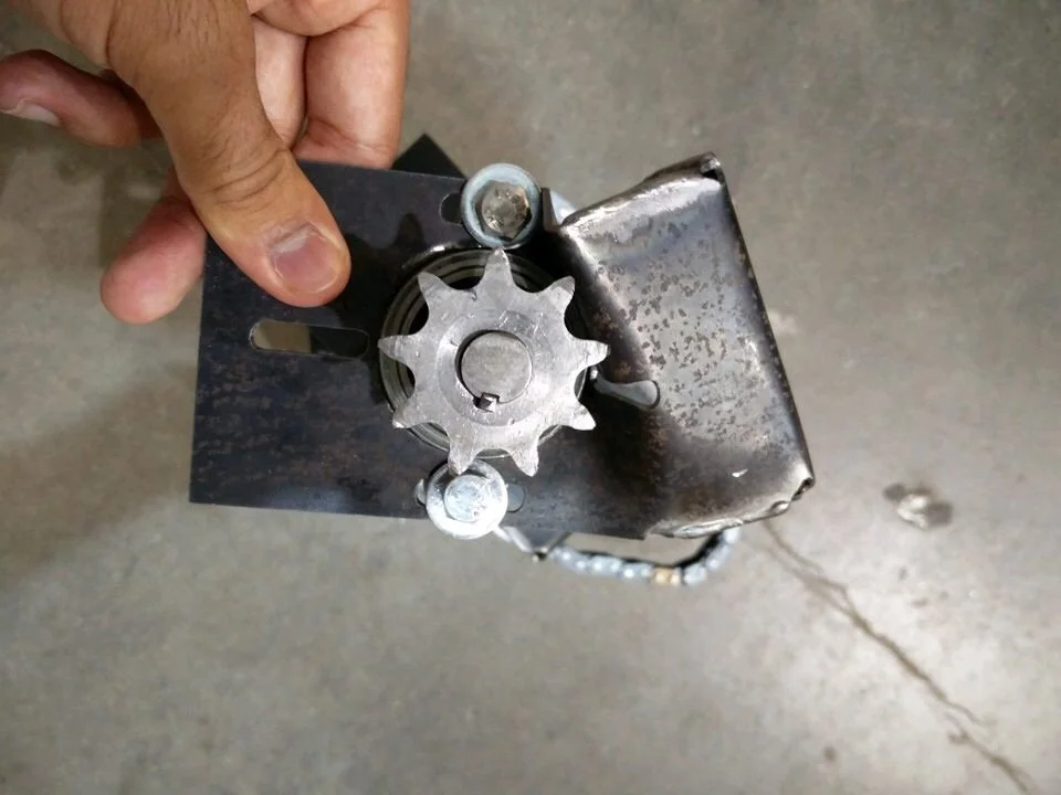 Deformed Sprocket Axle Mount 2.jpg