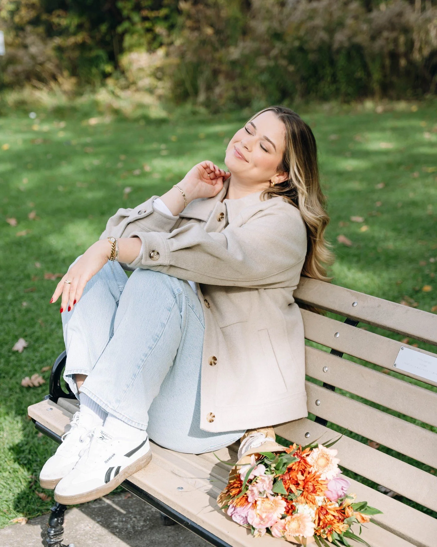 From a lifestyle headshot session with @livandloveweddings! 🥰 If you need a wedding planner in the Toronto area, she's your gal!!!

(And if you need a headshot, wedding, boudoir, etc. photographer - I&rsquo;m your gal!!!!)