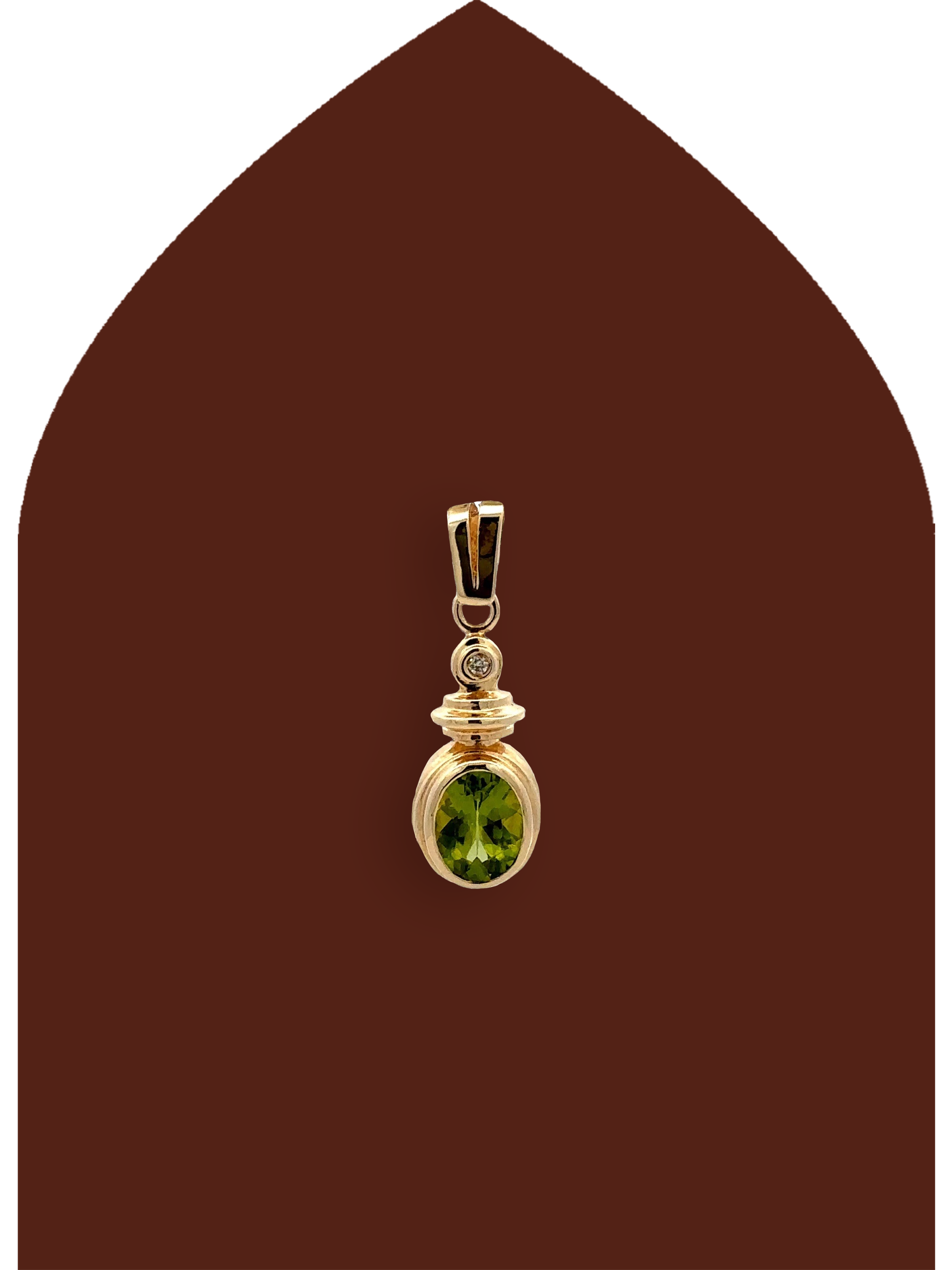 Peridot Pendant Diamond Thumb.png