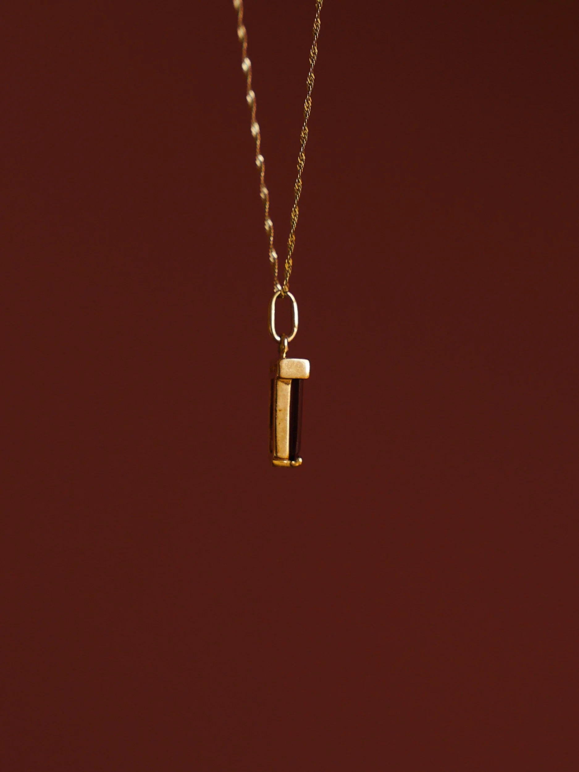 9k Garnet Rectangular Pendant-3.jpg