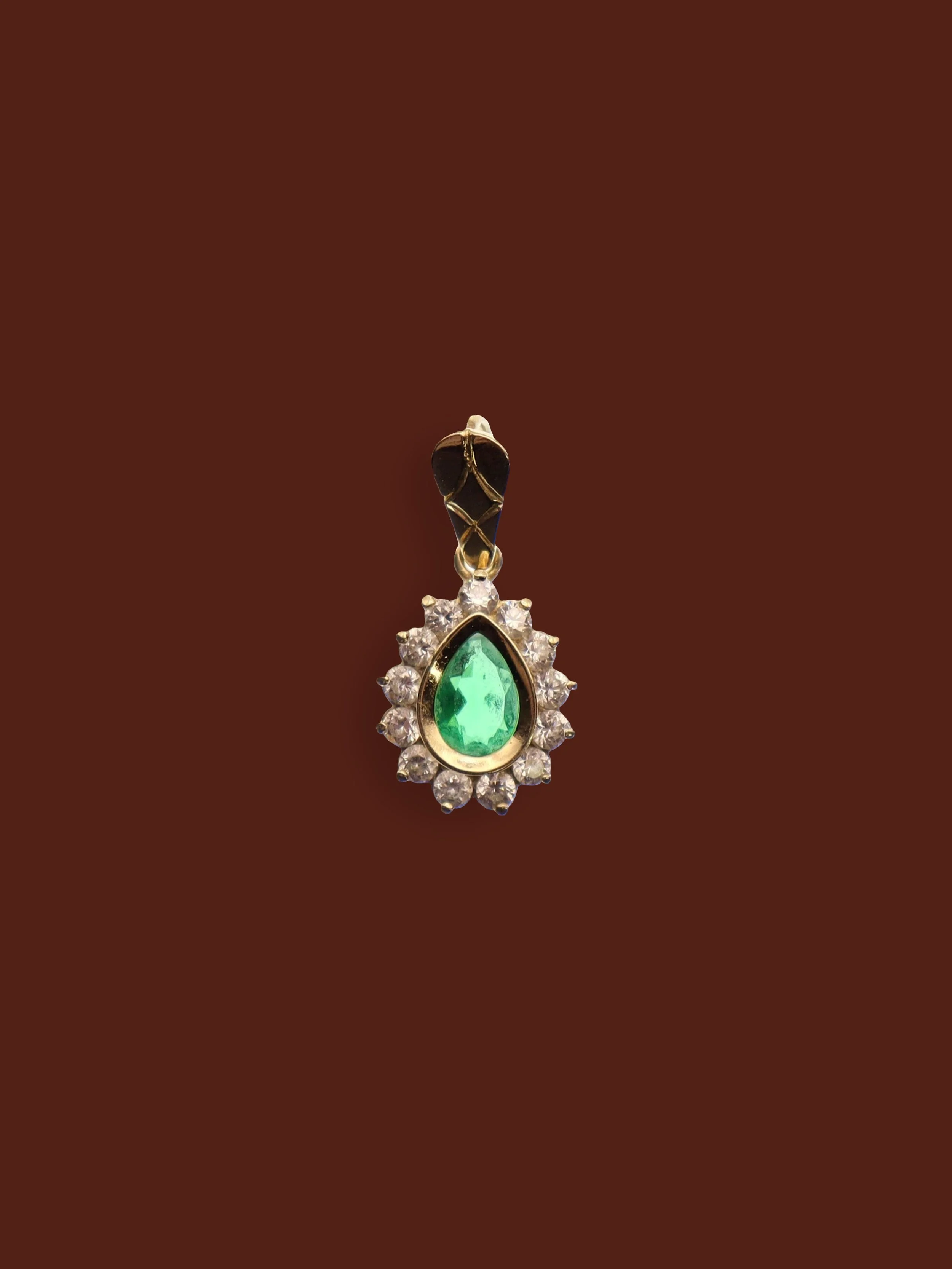 Emerald Pendant .jpg