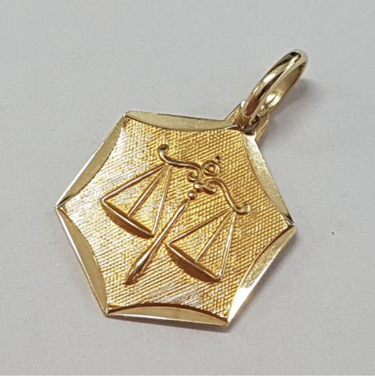Cat | Libra Pendant