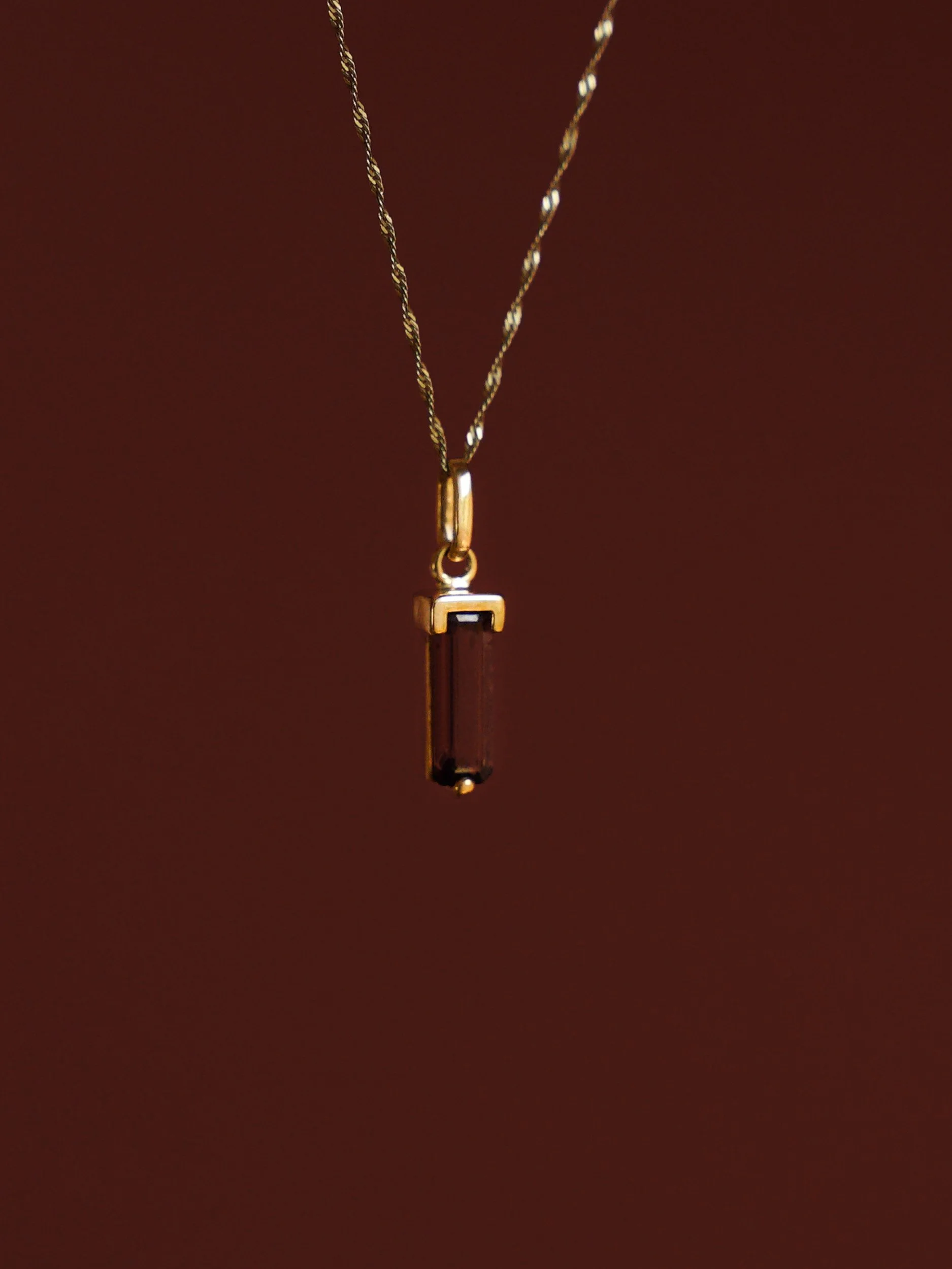 9k Garnet Rectangular Pendant-2.jpg