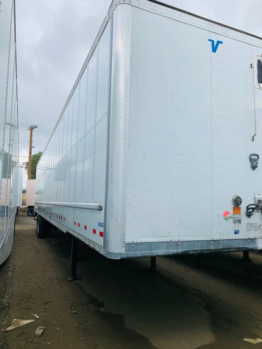 Vanguard dry van best sale trailers