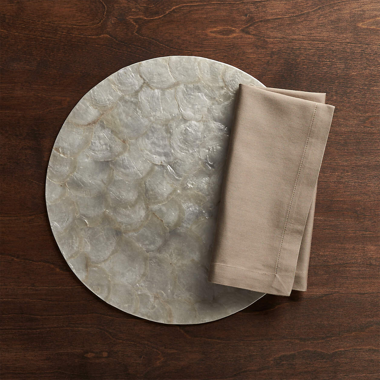capiz-reversible-placemat-and-fete-brindle-brown-cloth-napkin.jpg
