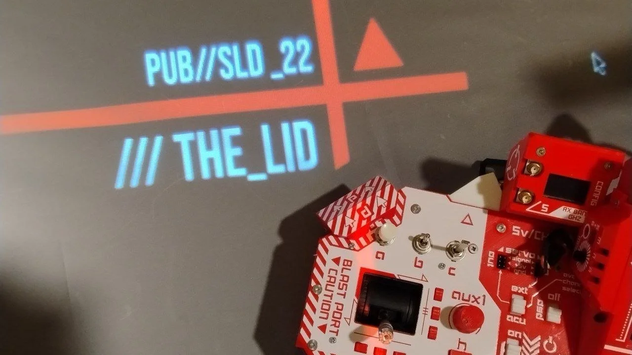 05_thelid1.jpg