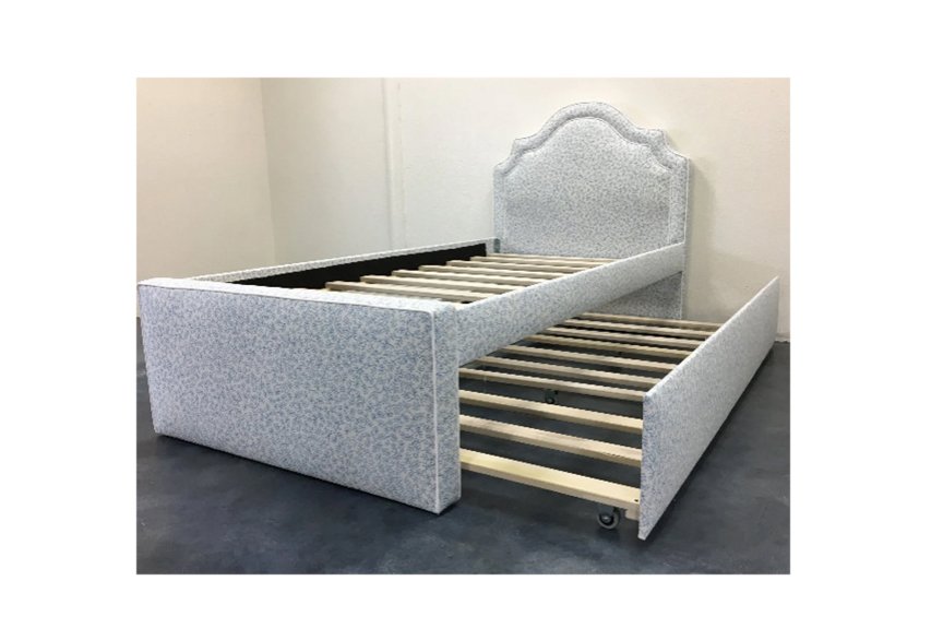 trundle bed 5.jpg
