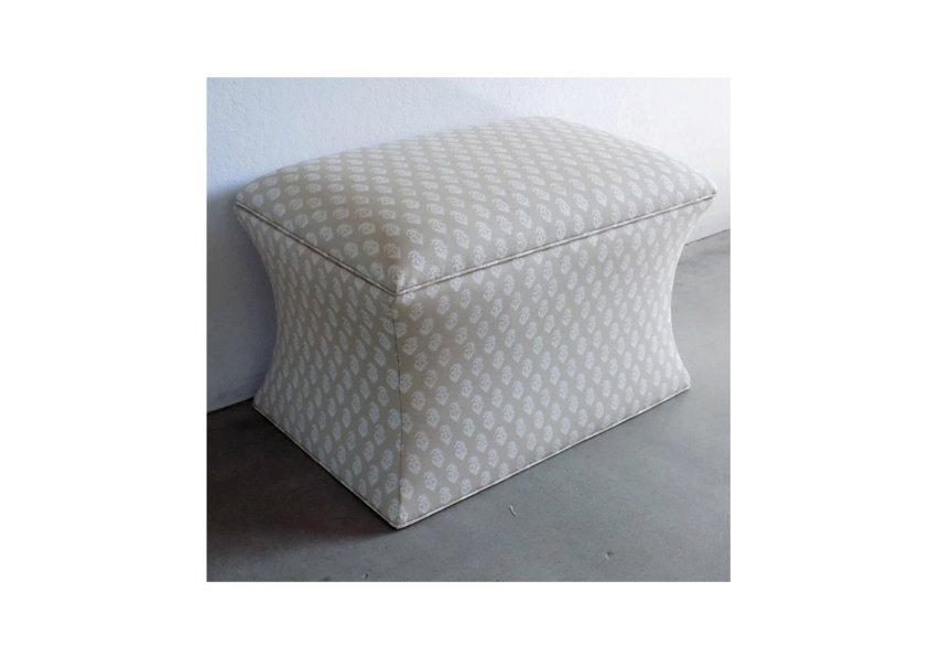 storage ottoman curved 5.jpg