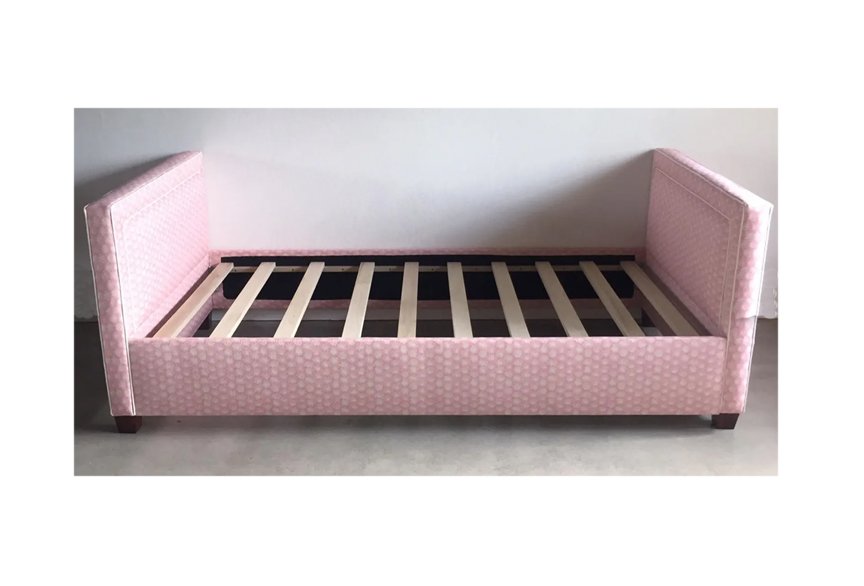 daybed legs 2.jpg