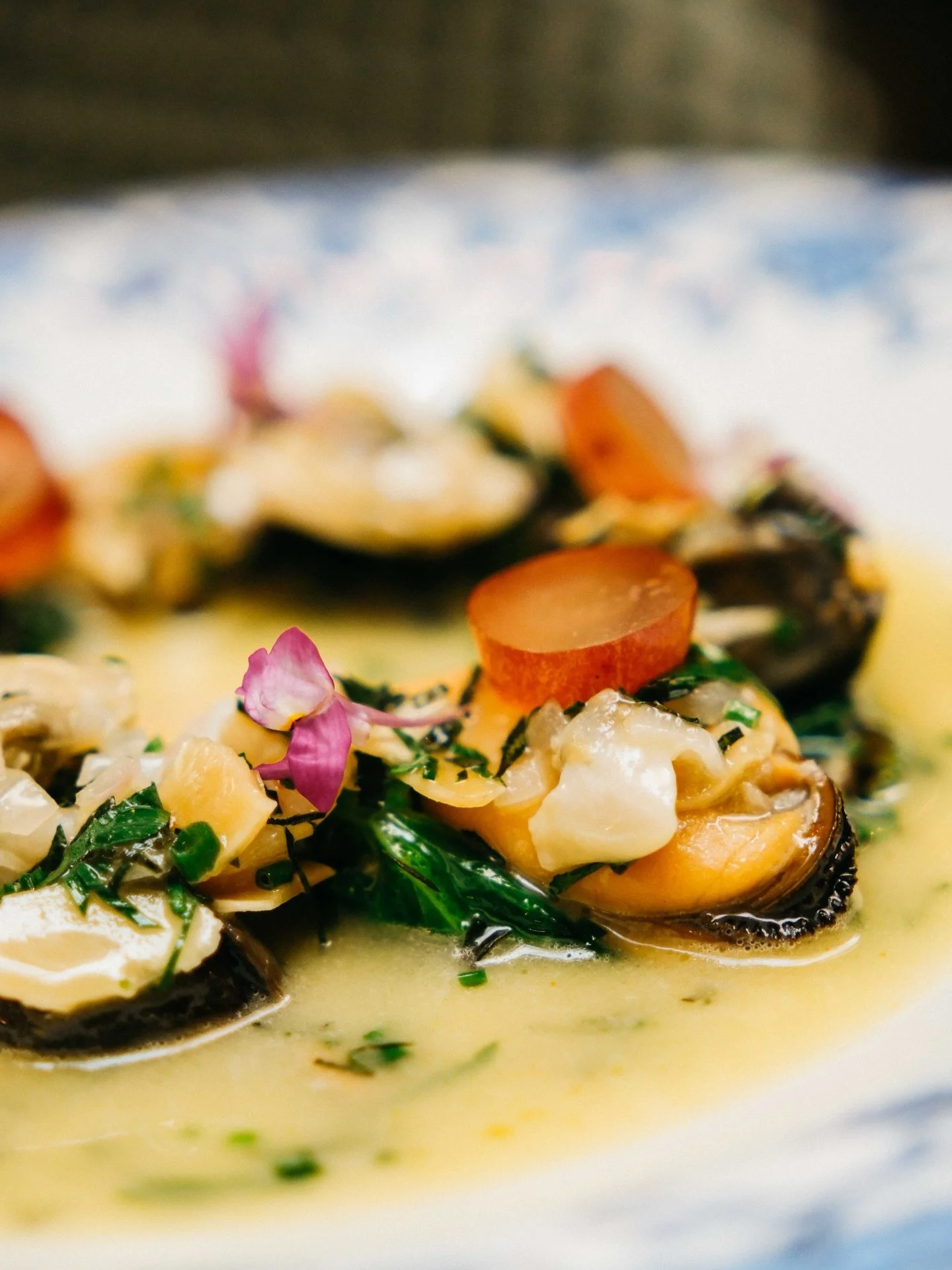 See you at lunch!

We offer the best lunch selection in the city. Affordable and tasty! Elevate your lunch with us and make your weekdays special like your weekends. Book now!

themasses.sg