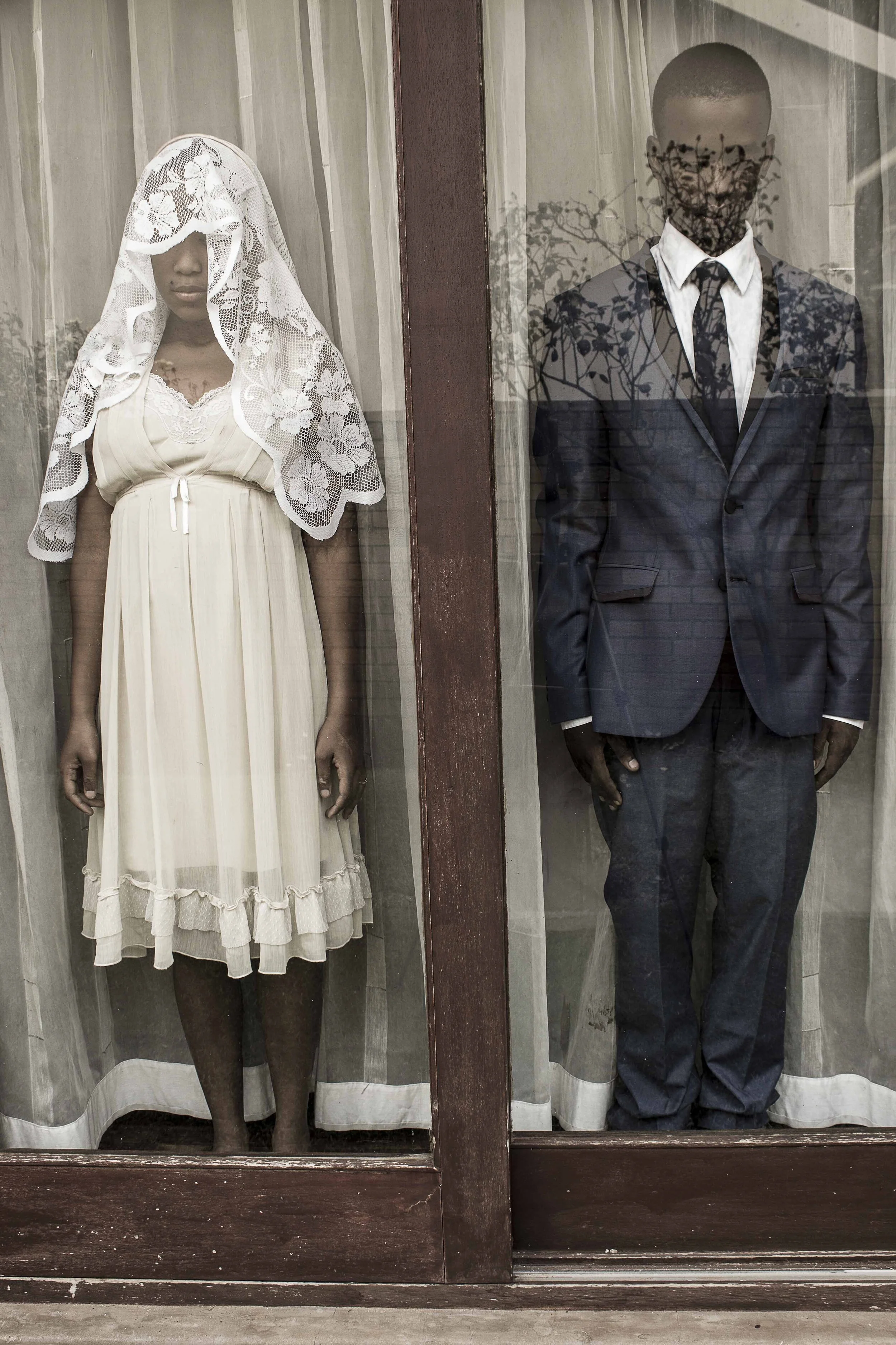 ©Remofiloe Mayisela - Behind Closed Doors 2015 - 02.JPG