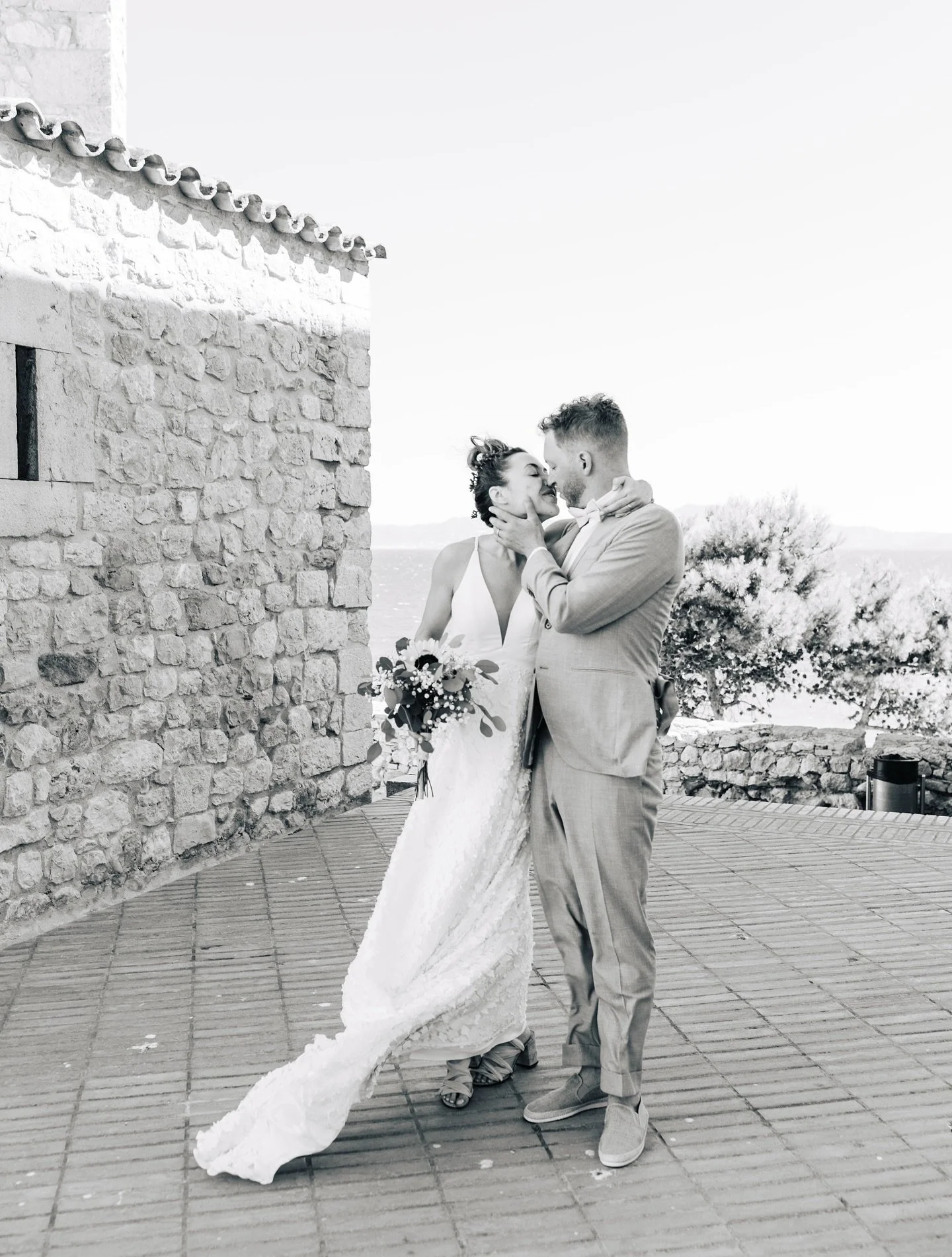 Dreaming of saying &lsquo;I do&rsquo; somewhere abroad? Count me in 🙌🏻

After shooting weddings in Spain and Italy, I just dropped a brand new info page on my site for couples planning a destination wedding. 

Whether you&rsquo;re going for a roman