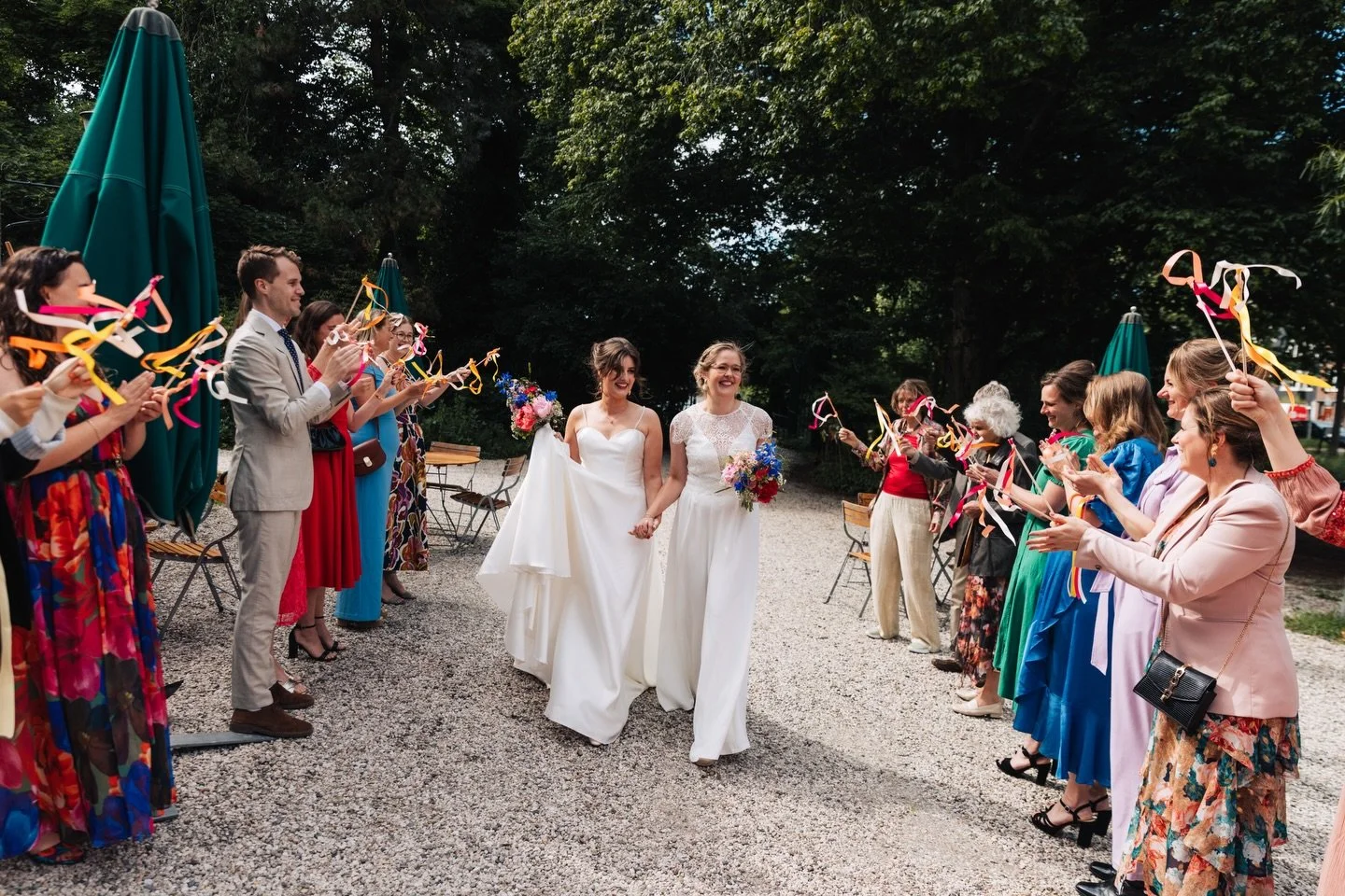 2025 is slowly but surely coming to an end, and what a year it&rsquo;s been.
 Thank you to every couple and client who trusted me to capture their stories. Being your photographer is something I&rsquo;ll never take for granted.

Some random moments a