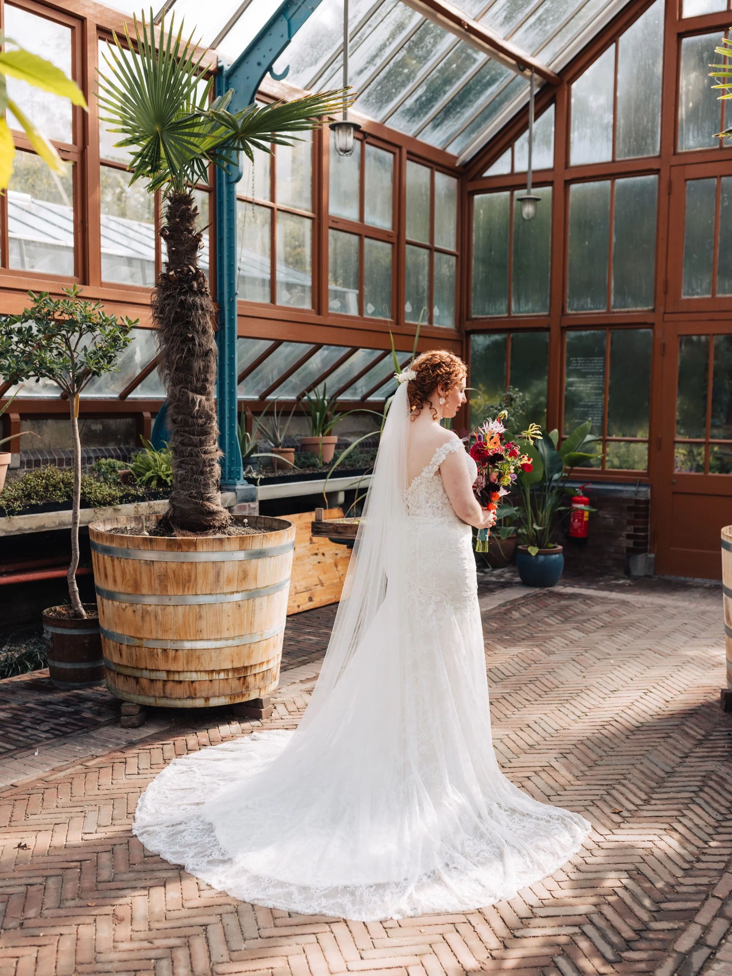 Rebecca &amp; Paul&rsquo;s wedding shoot at the ever-beautiful Oude Hortus 🪴