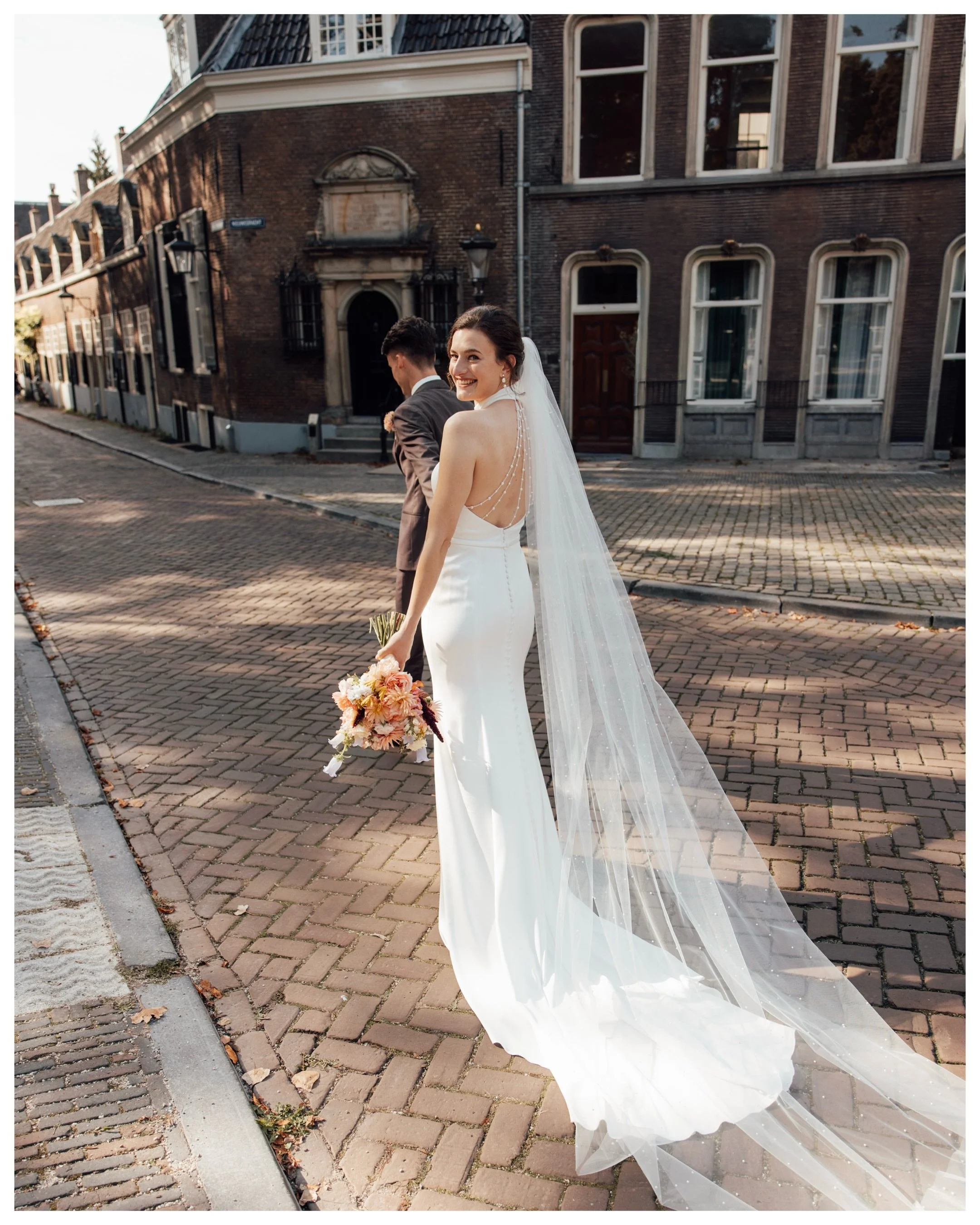 Evelien &amp; Jim got married last week, and Utrecht gave them a beautiful sunny autumn day. In October that&rsquo;s never a given, so I&rsquo;m still a little amazed at how lucky we were. Here are a few of my favorite moments from their day. 📸

Ven