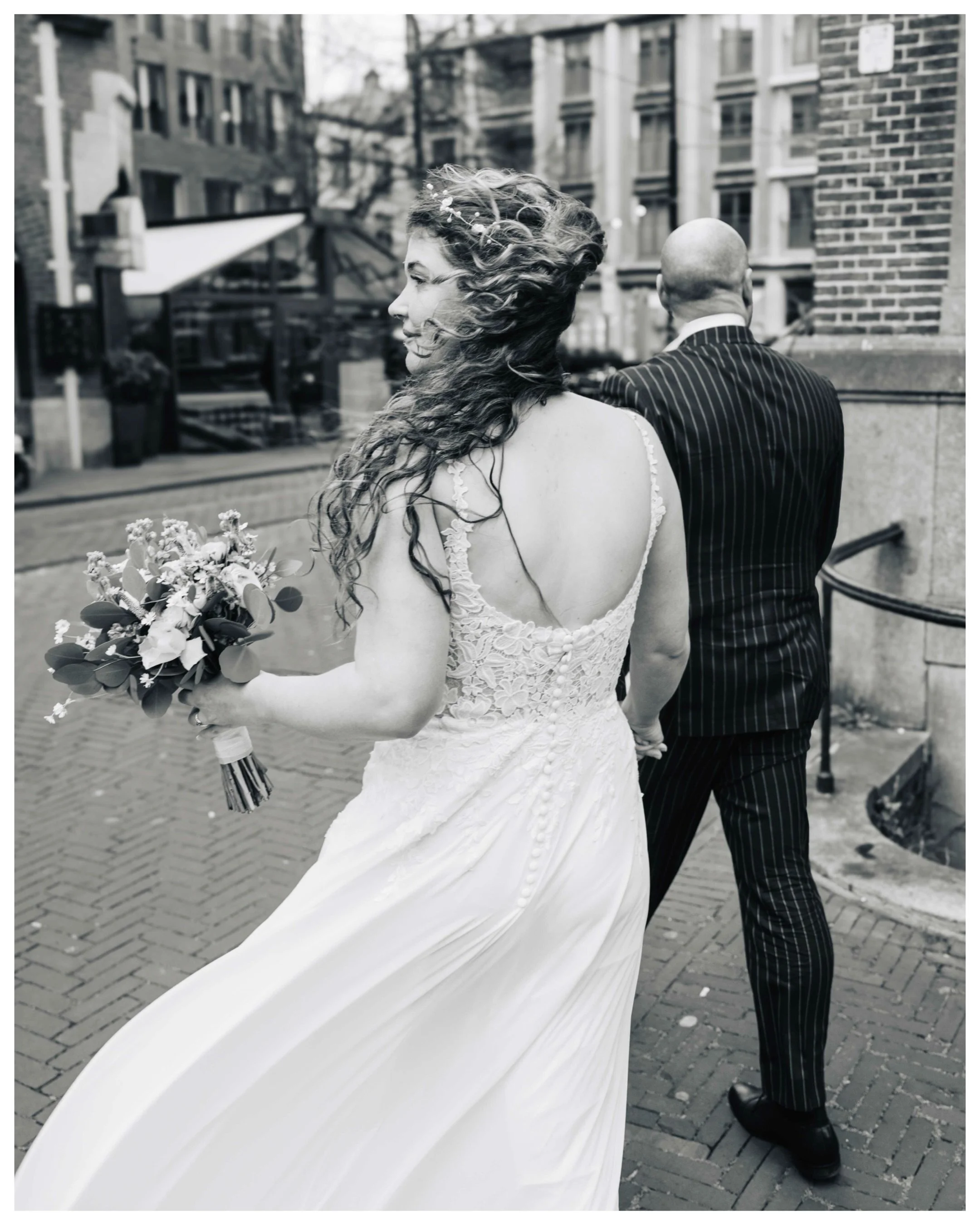 First wedding of 2026 and I&rsquo;ve been sitting on these images for way too long.

Anne &amp; Milan said yes at the Old City Hall in The Hague. Just the people who mattered most, in a room full of history, and a lot of love packed into one intimate