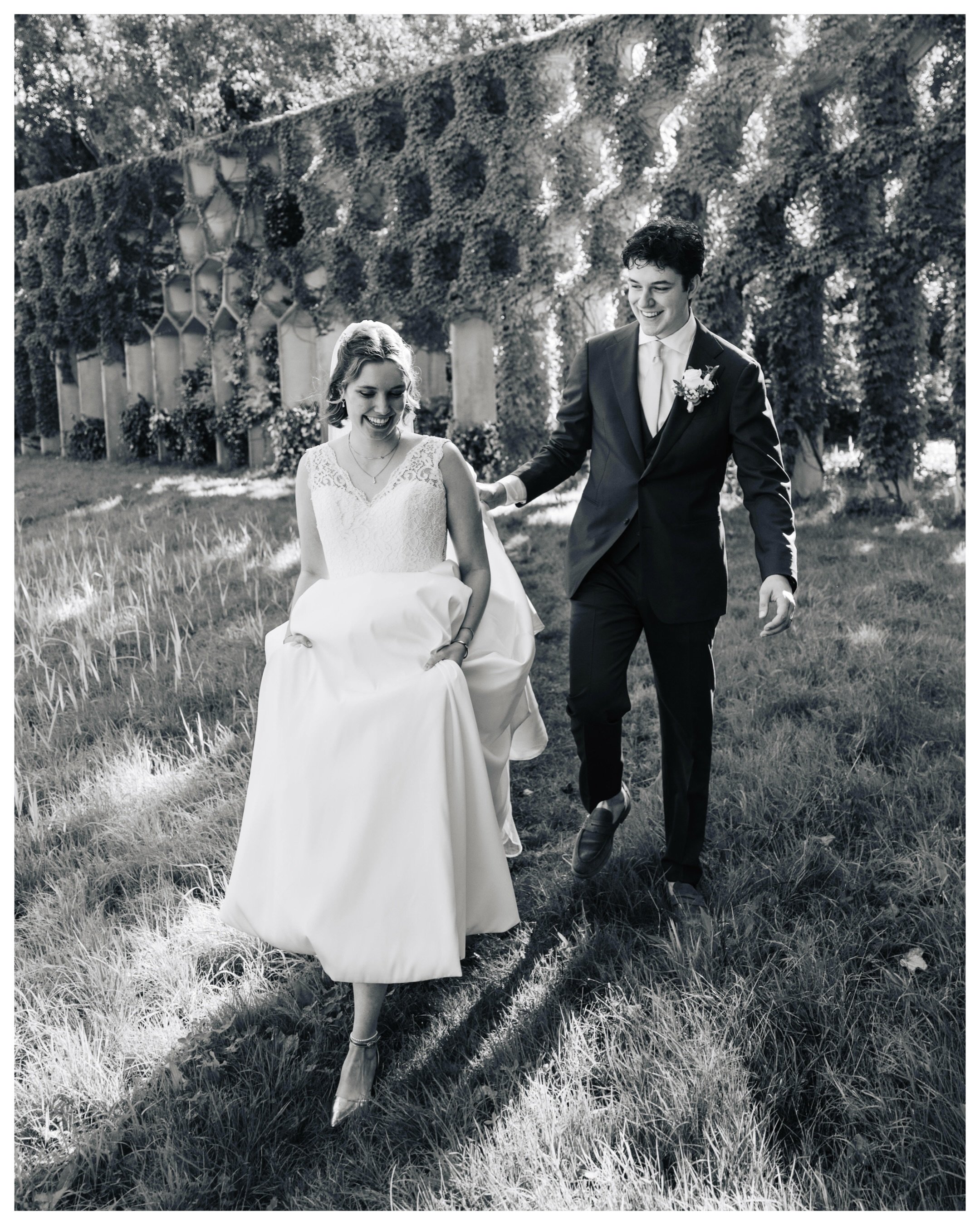 A few photos from the beautiful end-of-September wedding of Sjirk &amp; Marijke. The sun stayed out all day, the room was full of family and friends, and these two were just a joy to be around. Thank you both for letting me be a part of it 📸
