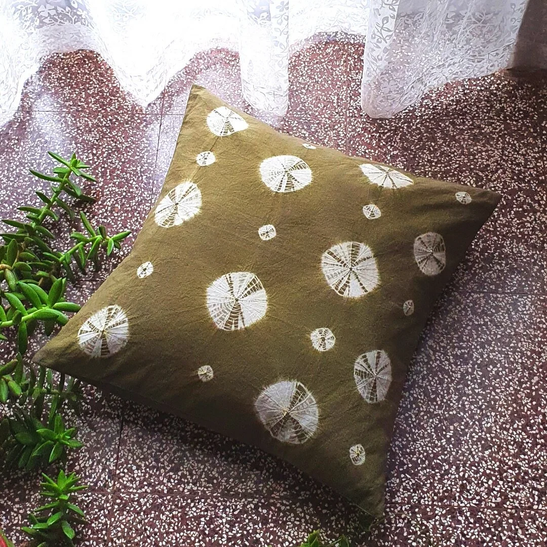 Eup 1. Kumo Shibori - Cotton Cushions.jpg