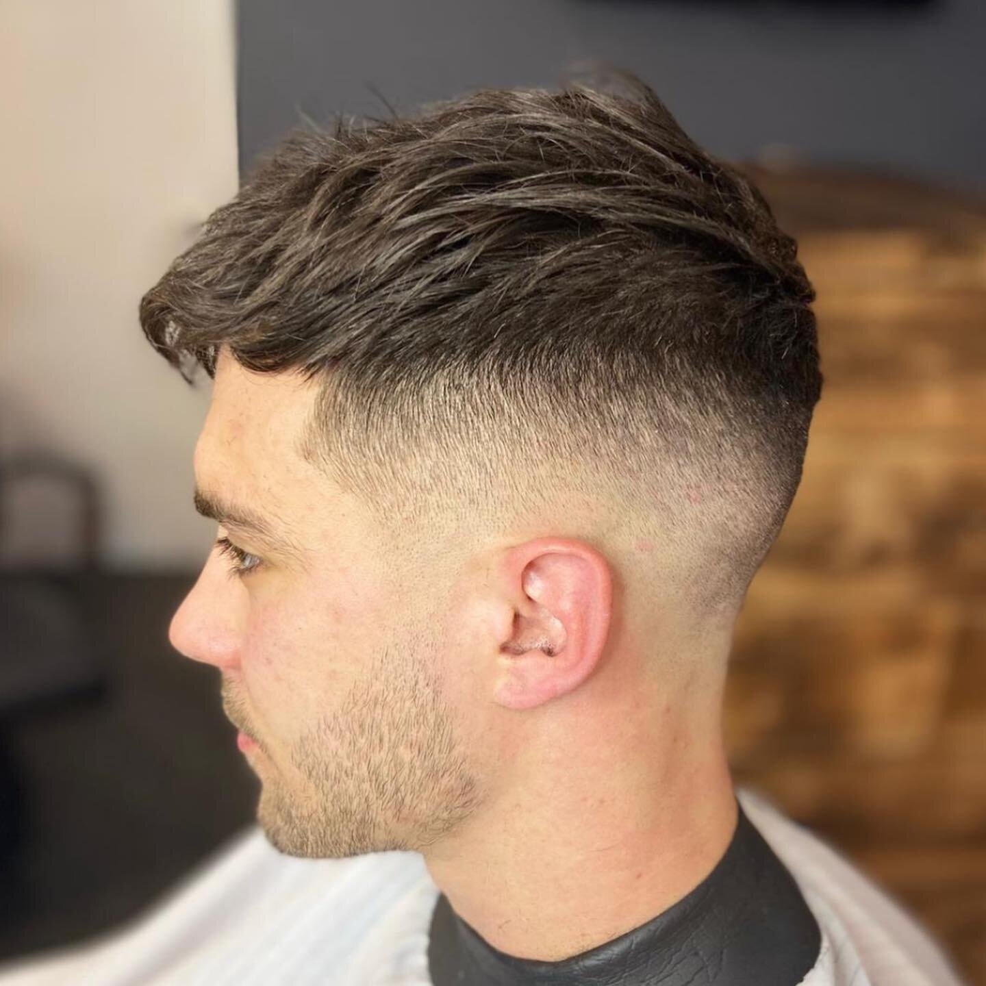 Clean work from @minghellabarber ❄️
&bull;
&bull;
&bull;
Liam is now changing his schedule to full time (Tuesday-Saturday) @_lowtown 🤝. We&rsquo;re back on the 5th, hope everyone had a class New years eve, make sure to get your bookings in from Tues