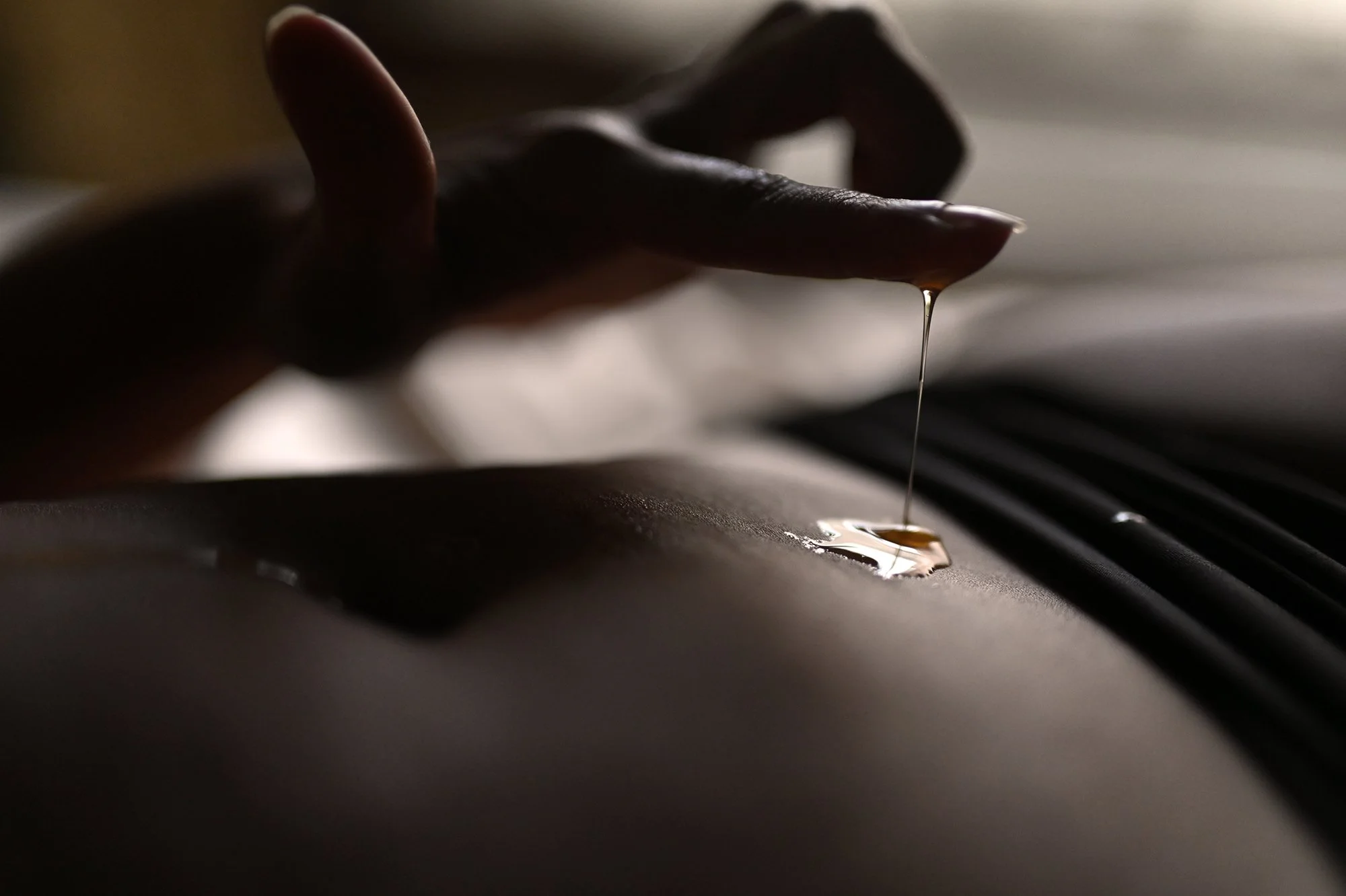 boudoir with honey