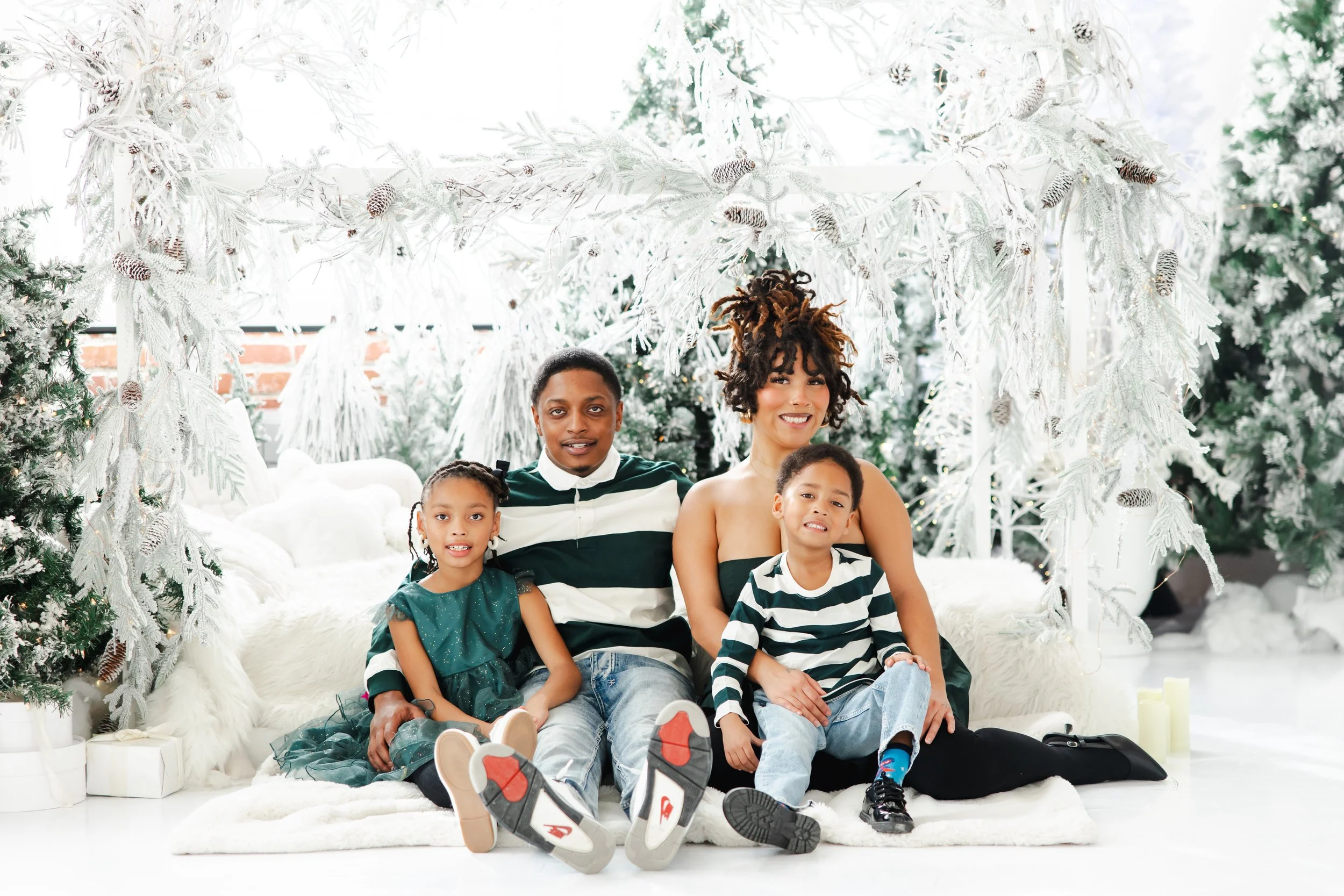 Family holiday mini session at Mint Room Studios Toronto