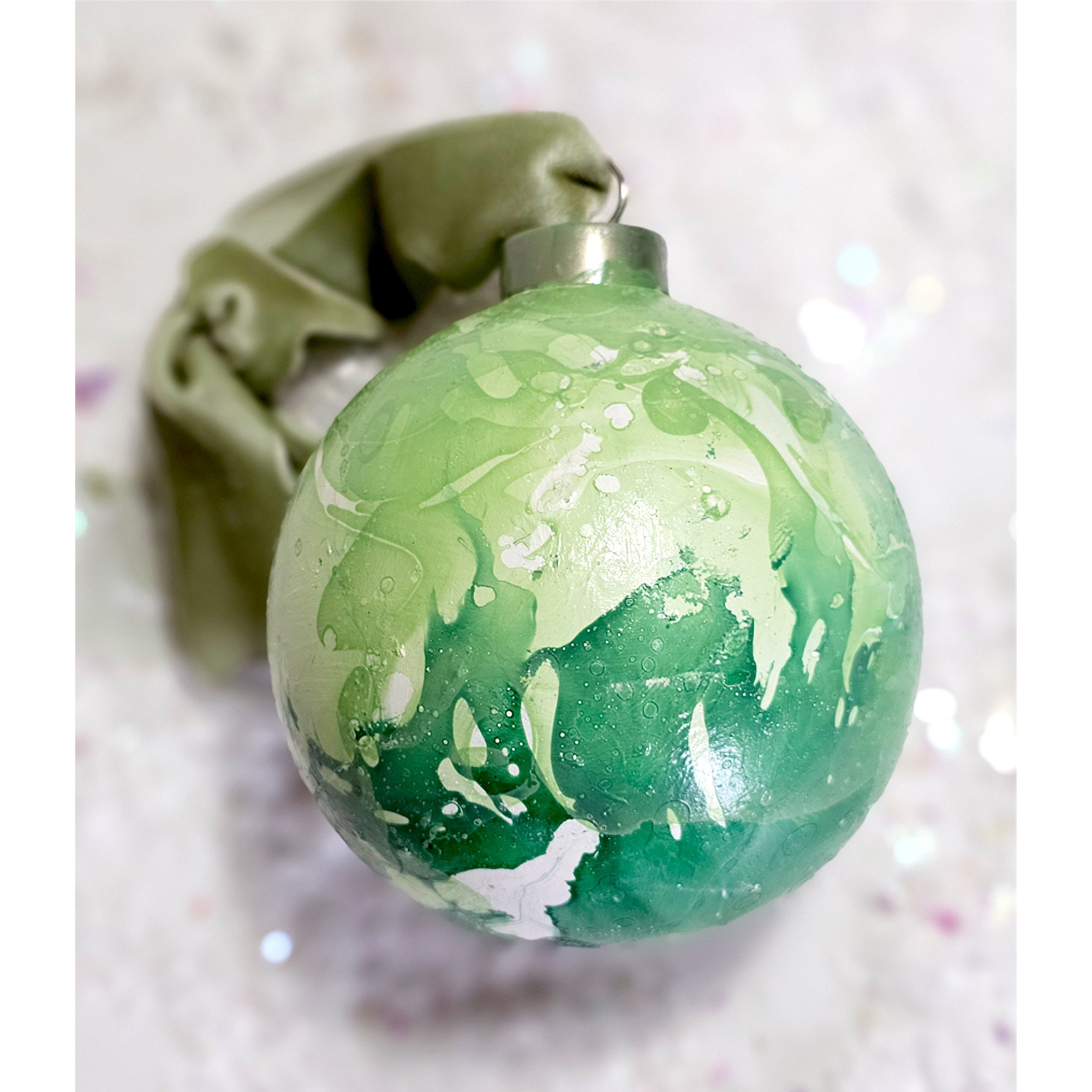 LightGreenOrnament.jpg