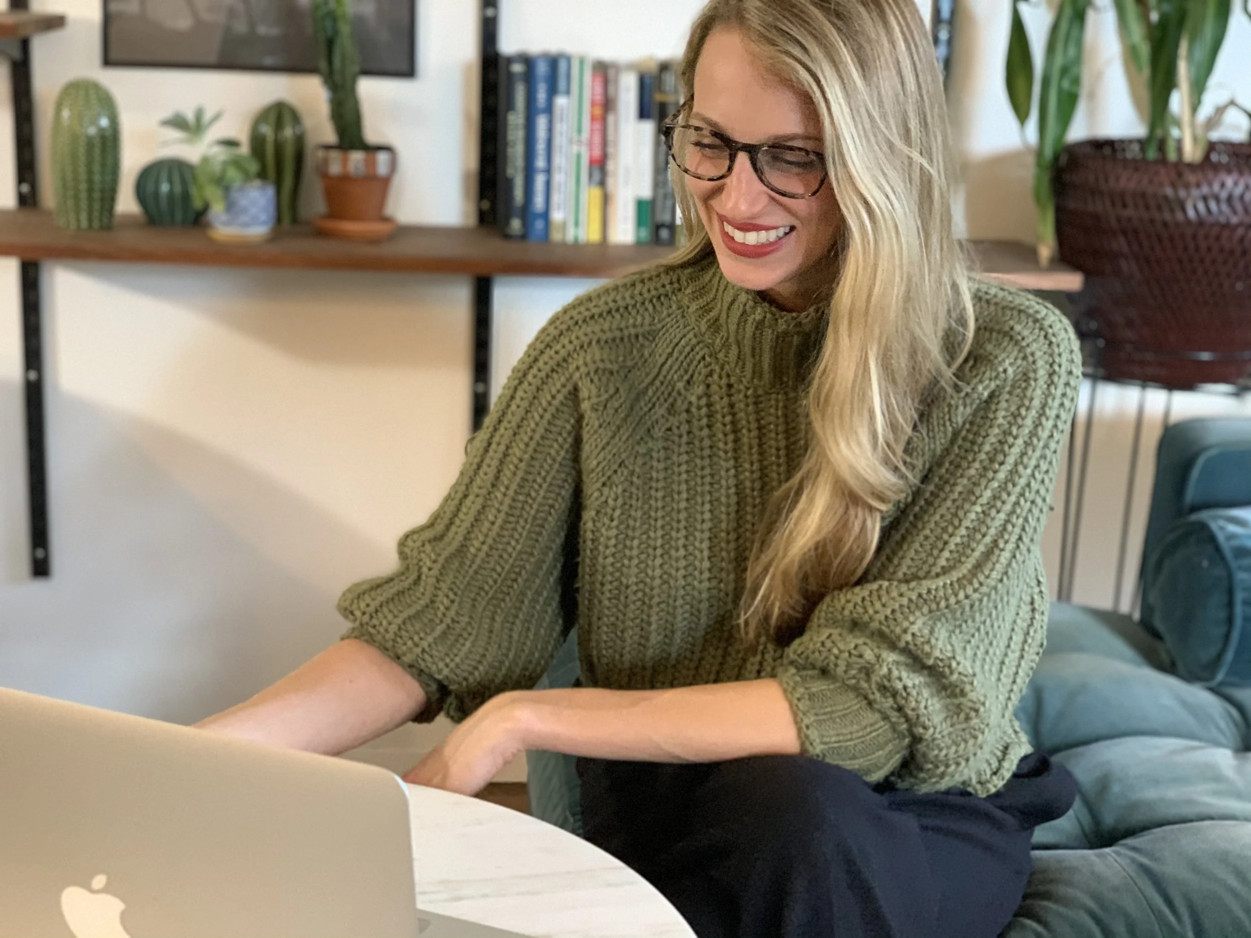 Jessica Biles providing virtual therapy