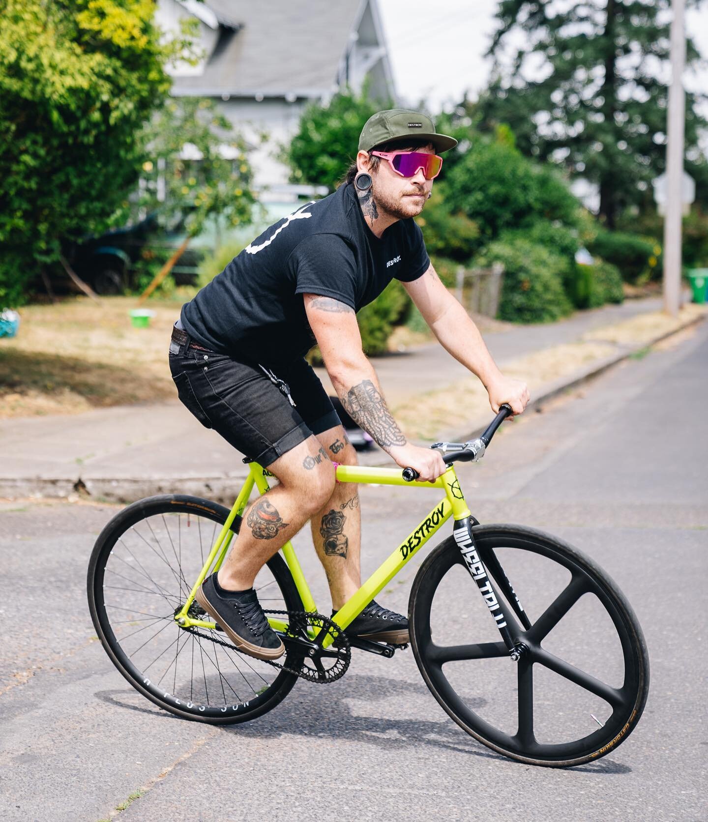 The Shop Logo T-Shirt available NOW!
A Classic Destroy logo on a midweight cotton short sleeve. Comfort while riding, durable for all shenanigans. With a lo-pro front chest logo this shirt is perfect for work in the shop or a simple go to daily.
.
.
