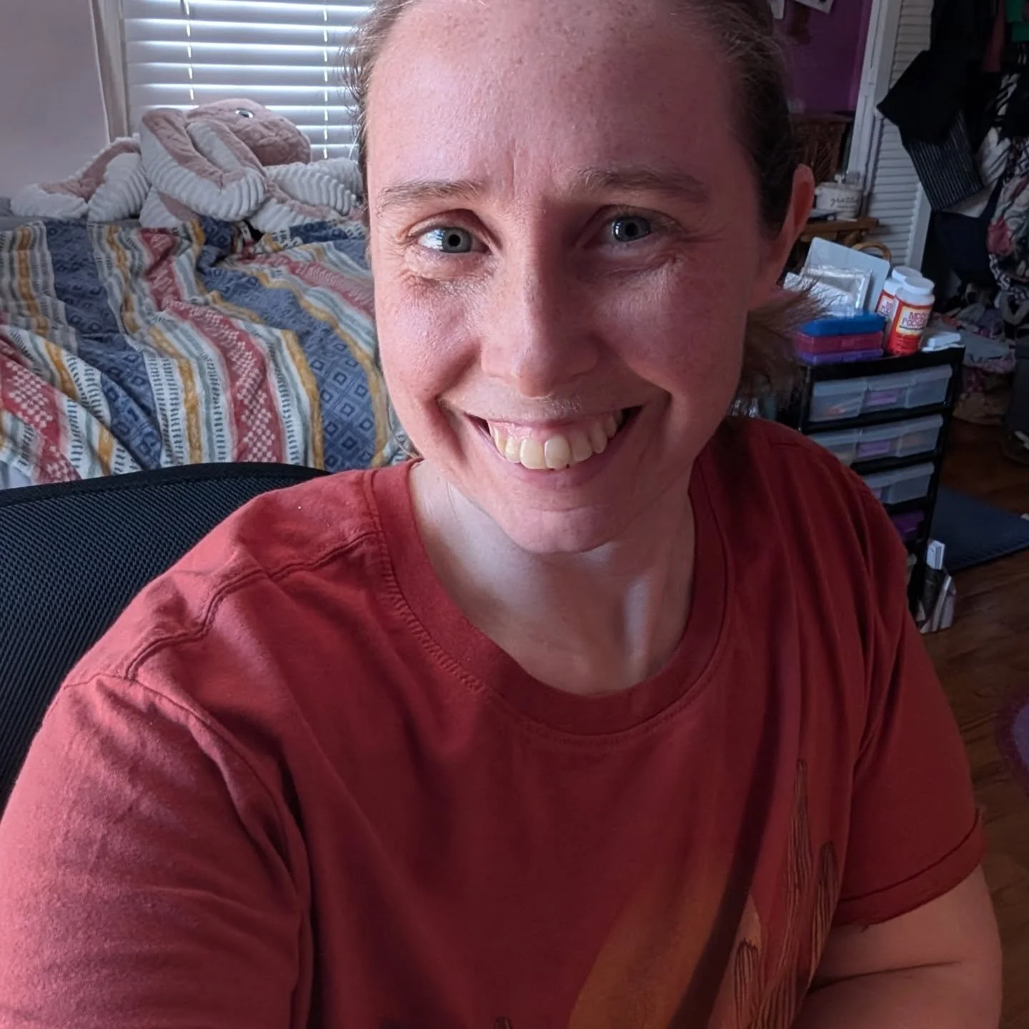 Here's a little peak into my world today. 💛Anda