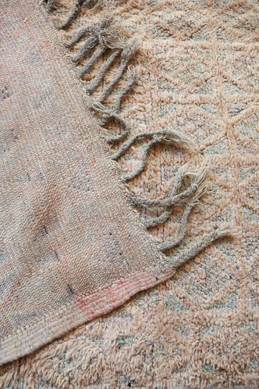 authentic-moroccan-carpet-moroccan-6x8-feet-neutral-area-carpet_004.jpeg