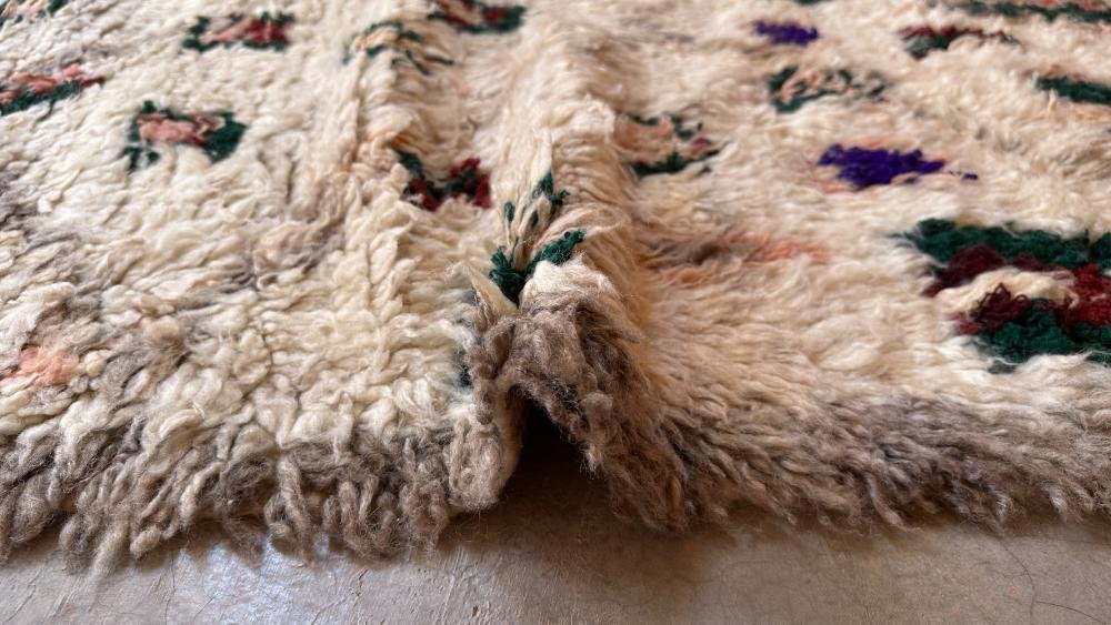 authentic-moroccan-handmade-vintage-talsint-white-rug_004.jpeg