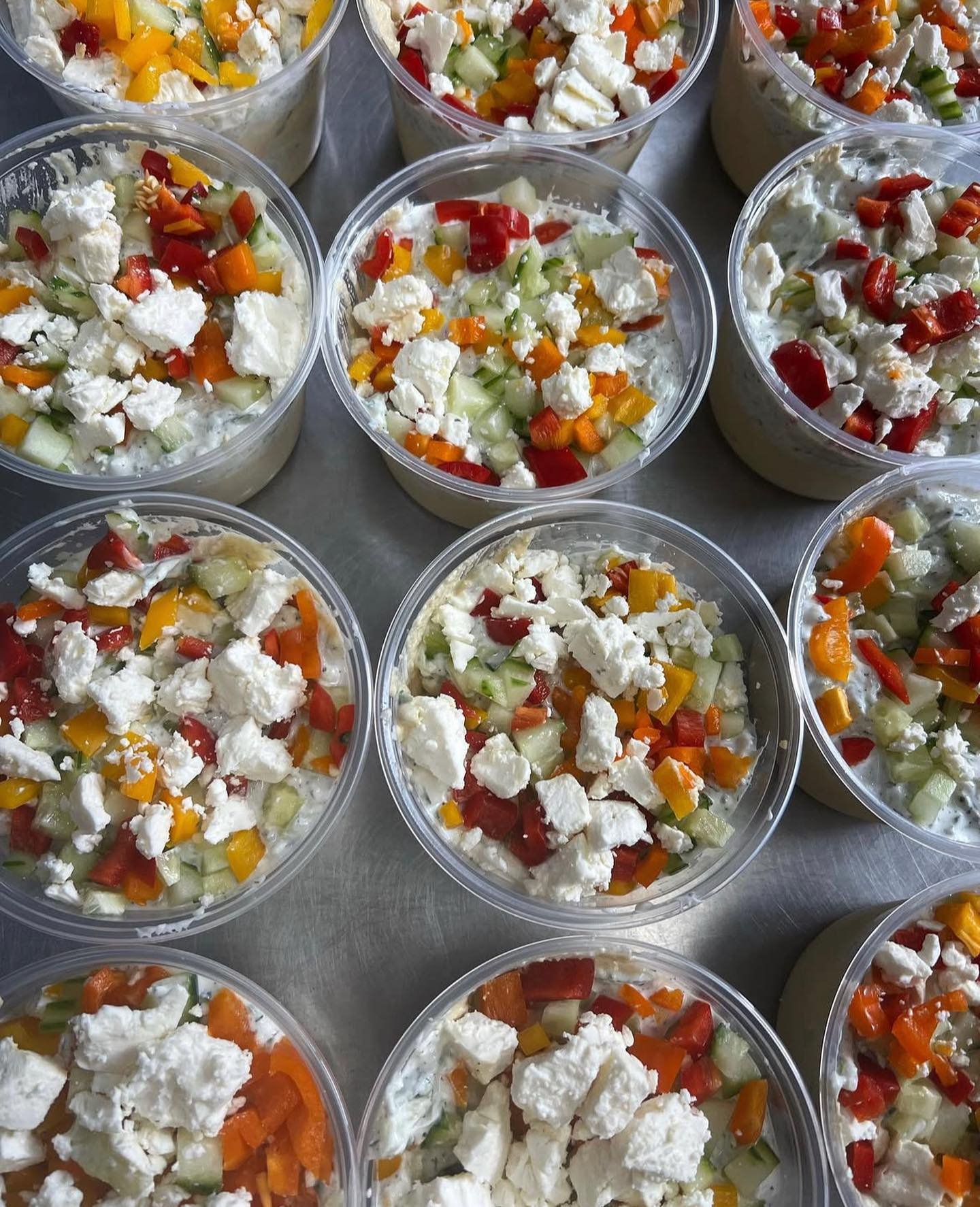 To go contained with food