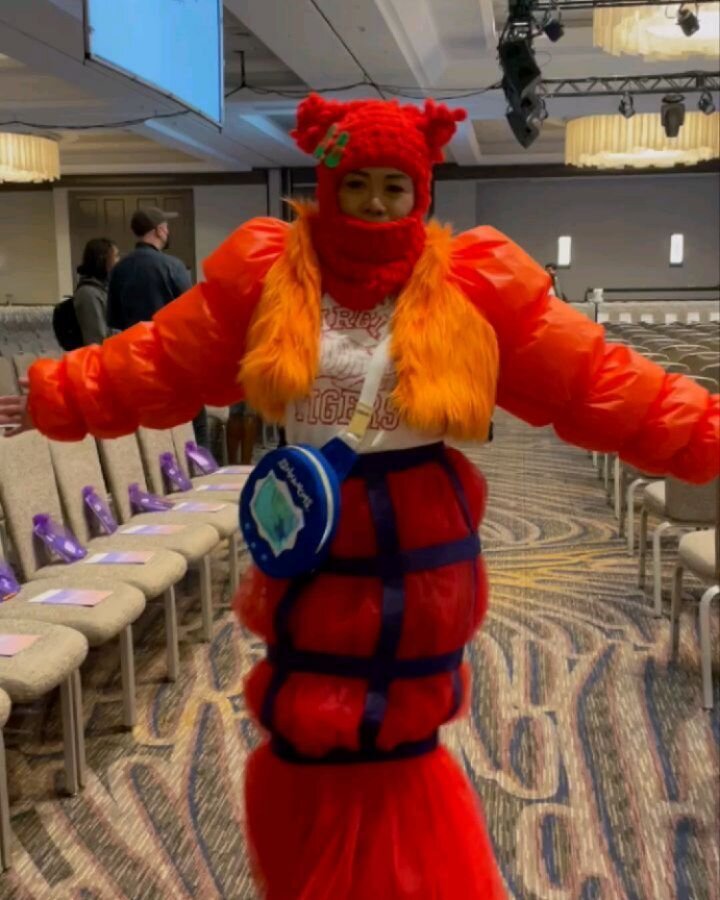 4/5 HUFS Process: The Bag ✨️
.
I probably had the least amount of trouble conceptualizing this, bc well bags are my life 🛒 it was to scale from an actual Tamagotchi, but I adjusted some of the proportions for construction. The bag is a nylon canvas,