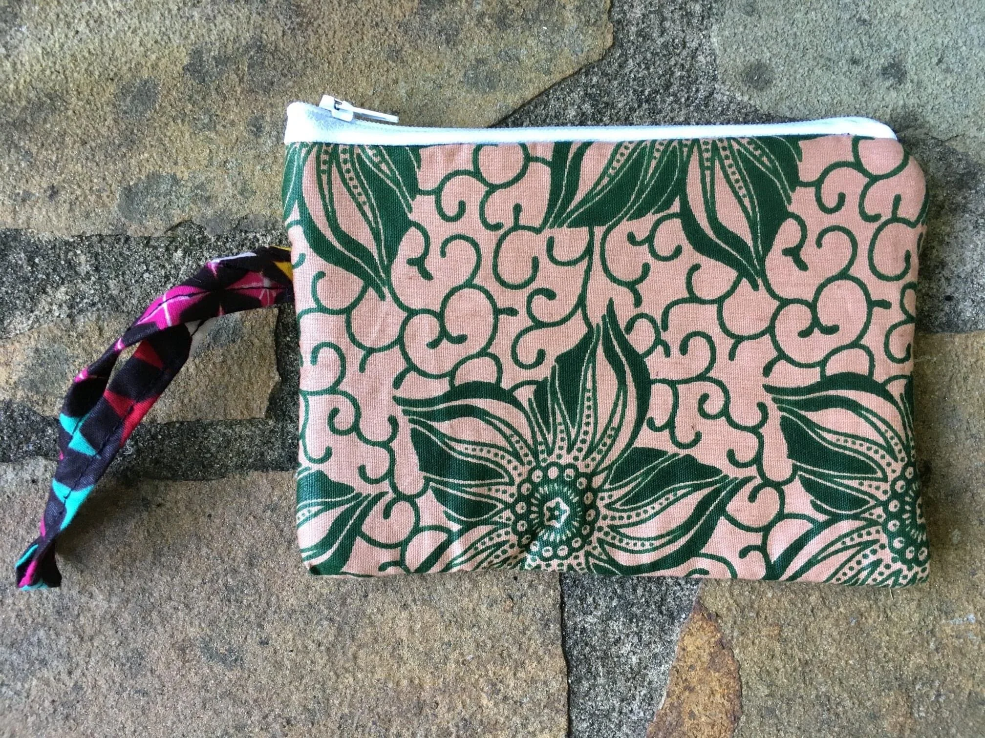 Wristlet T-5.JPG