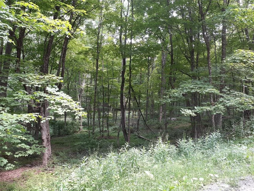 1407 Eminence Road East Branch | $399,000