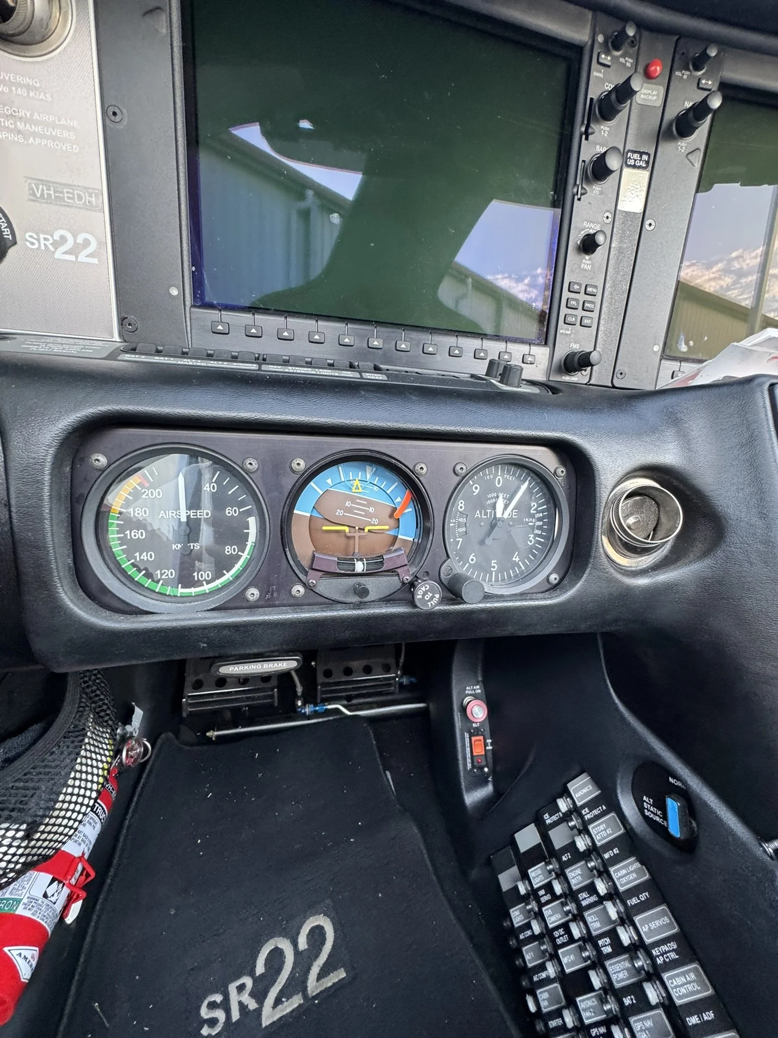2014 Cirrus SR22-G5 standby gauges