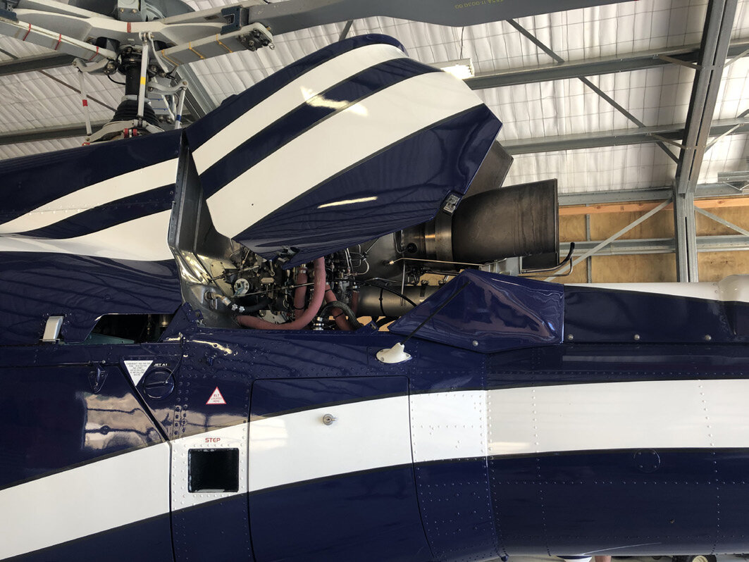 engine cowl.jpg