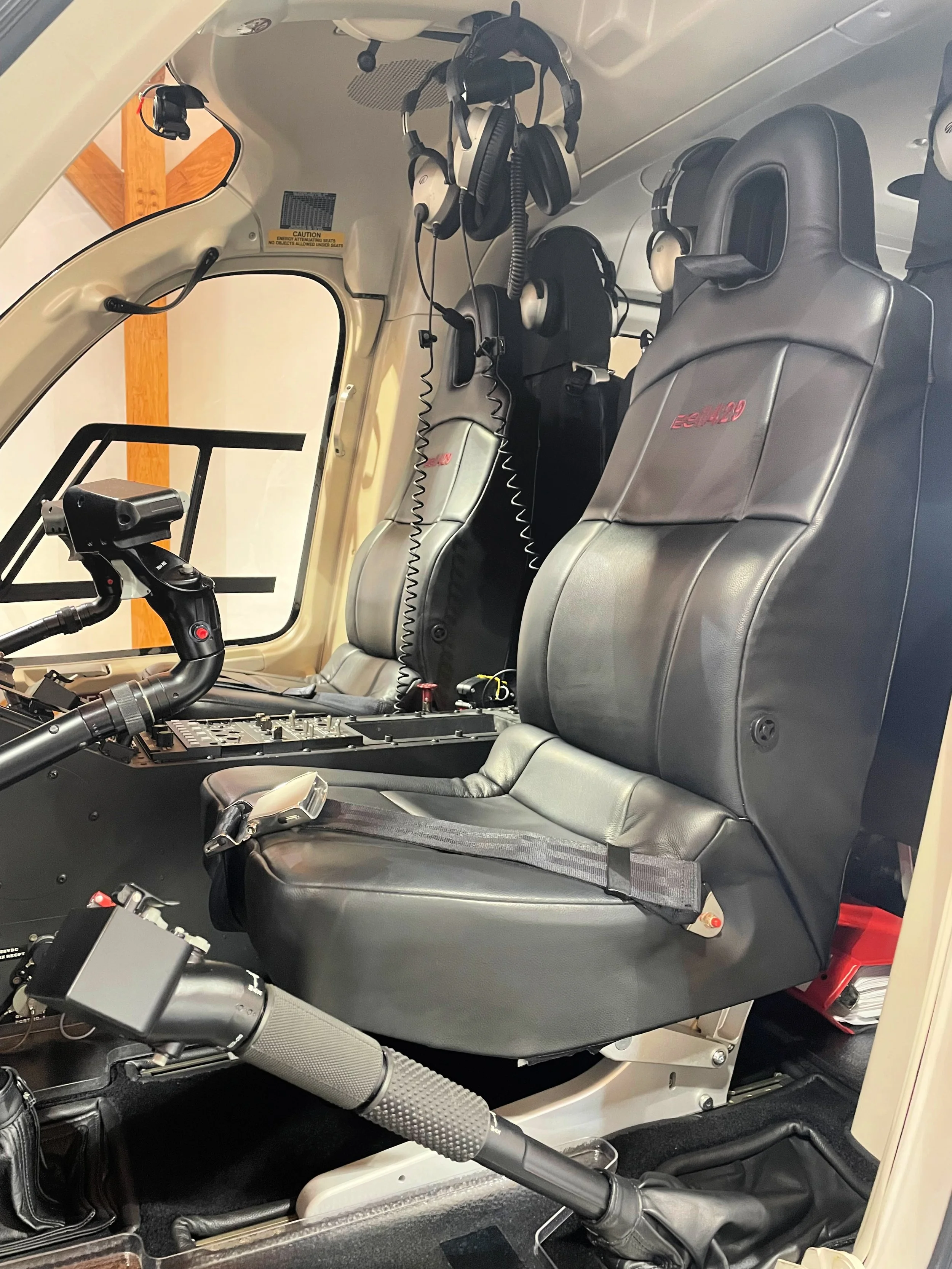 Bell 429 front seats