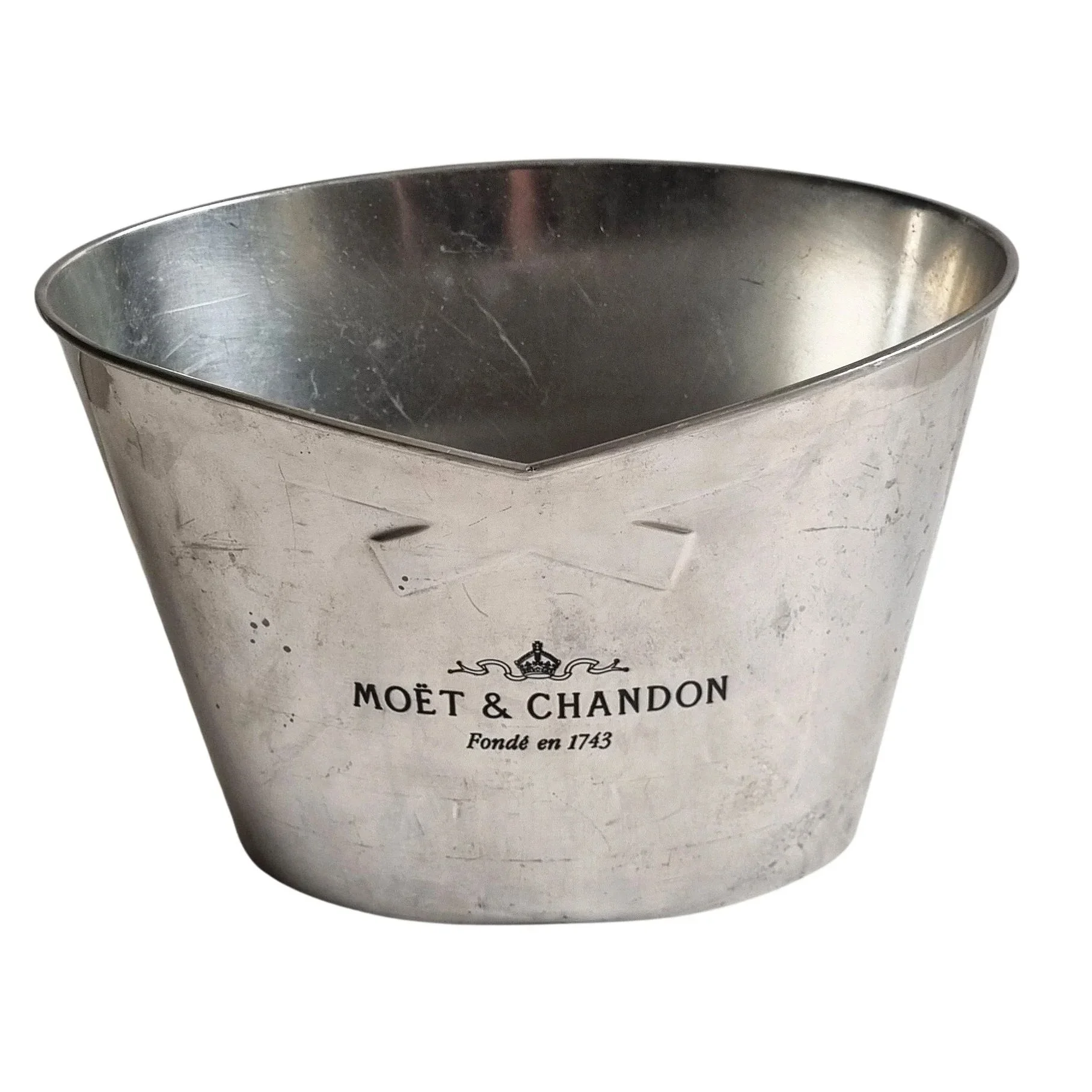 Moet & Chandon Champagne Bucket_frontshot.webp