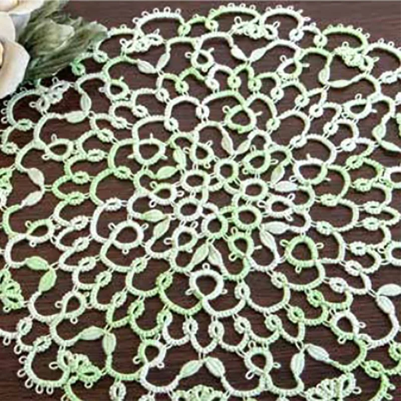 beginner tatting1 copy.jpg