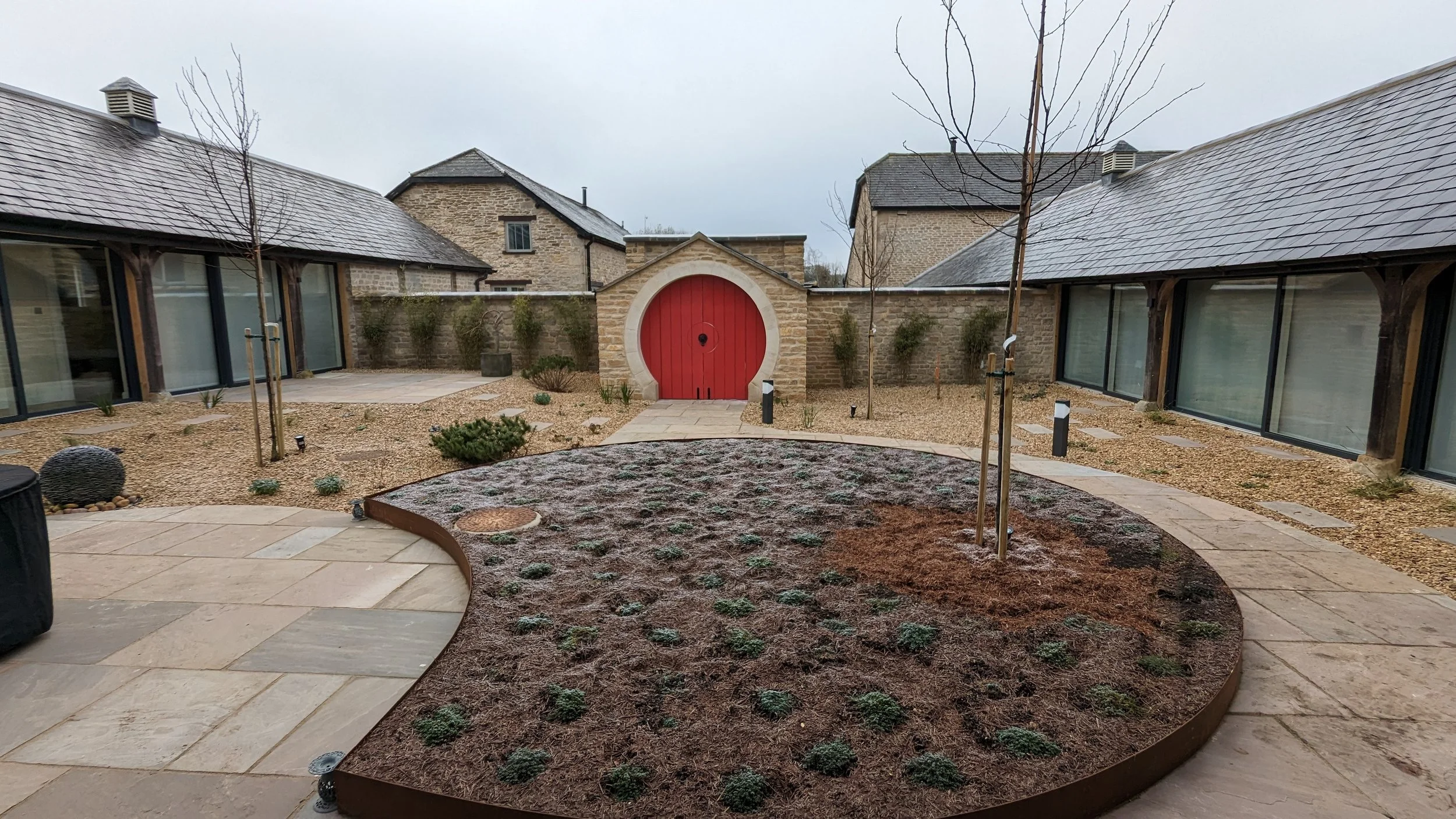 Courtyard garden, Chippenham