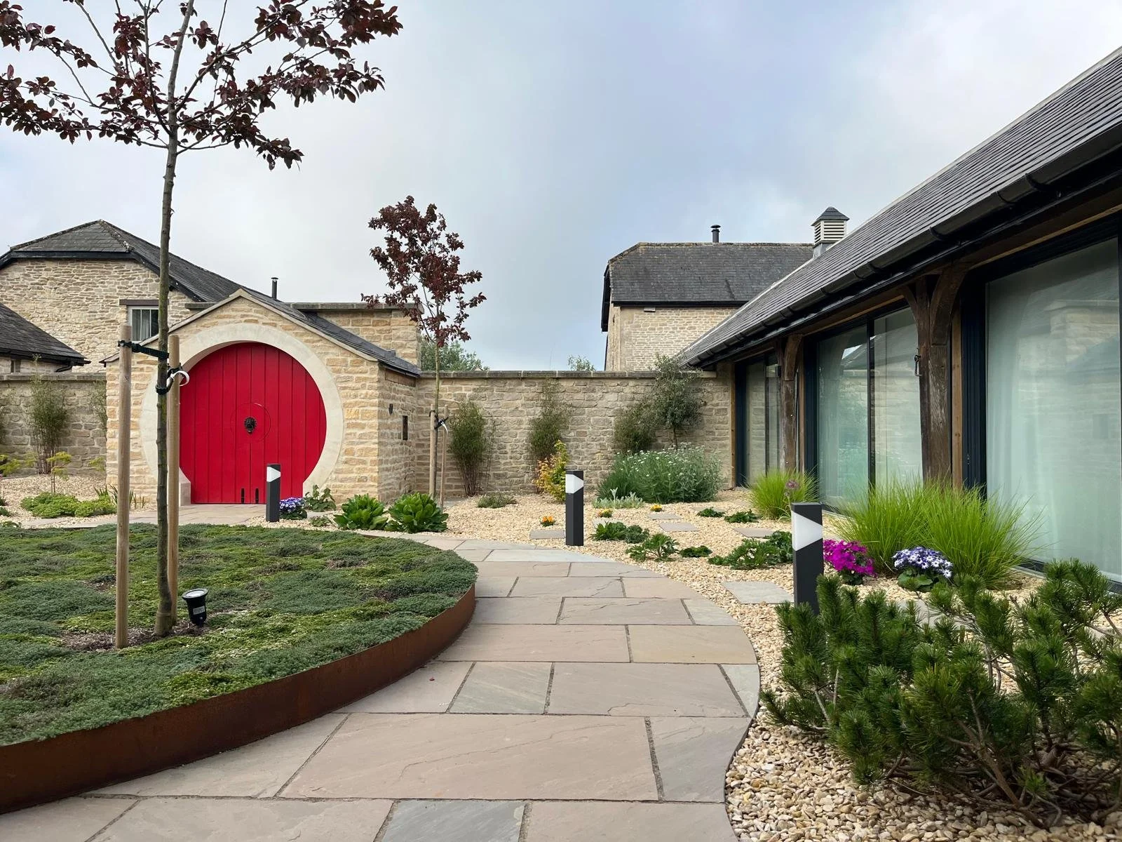 Courtyard garden, Chippenham