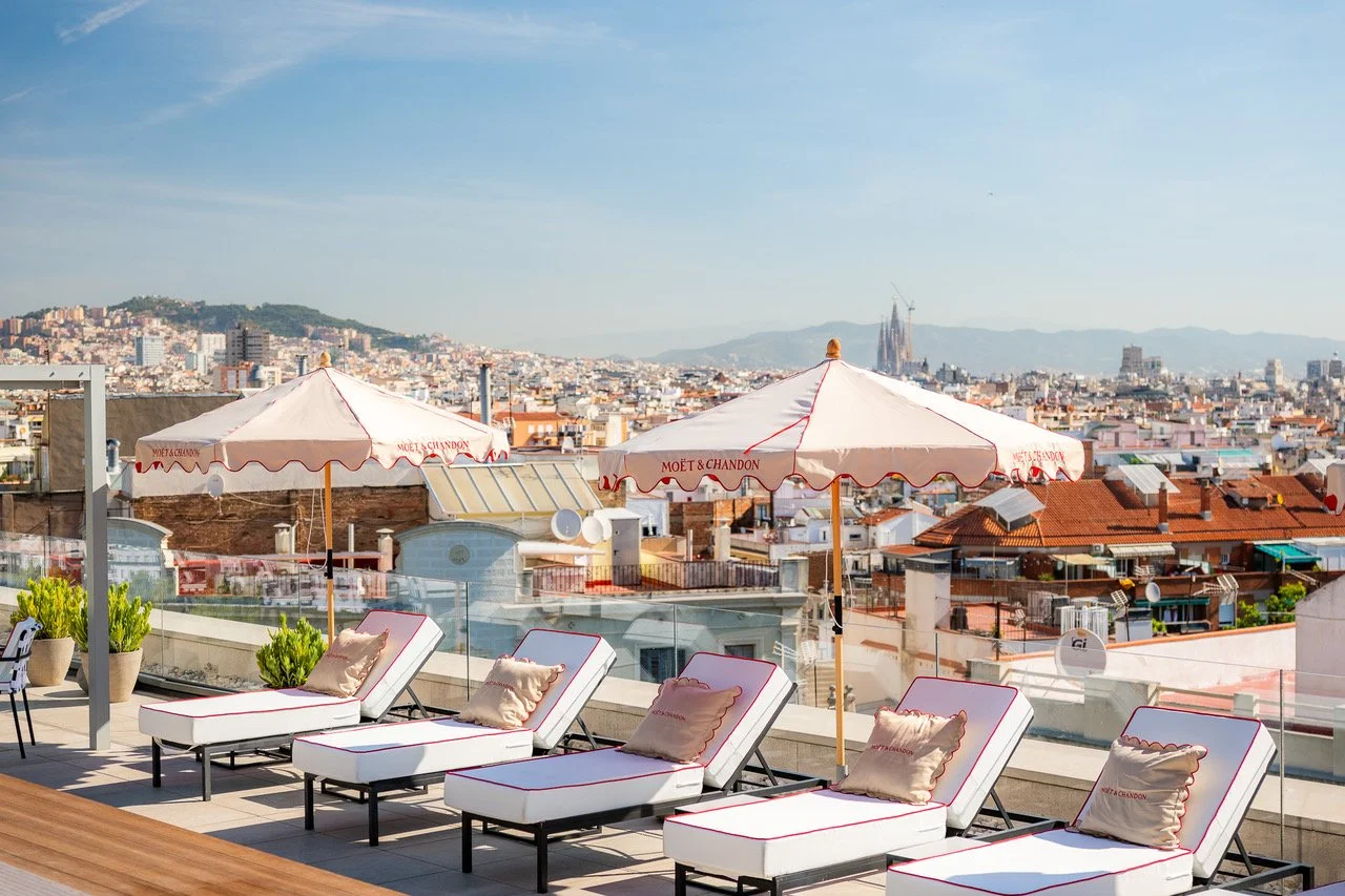 1-rooftop-loungers-wide.jpg