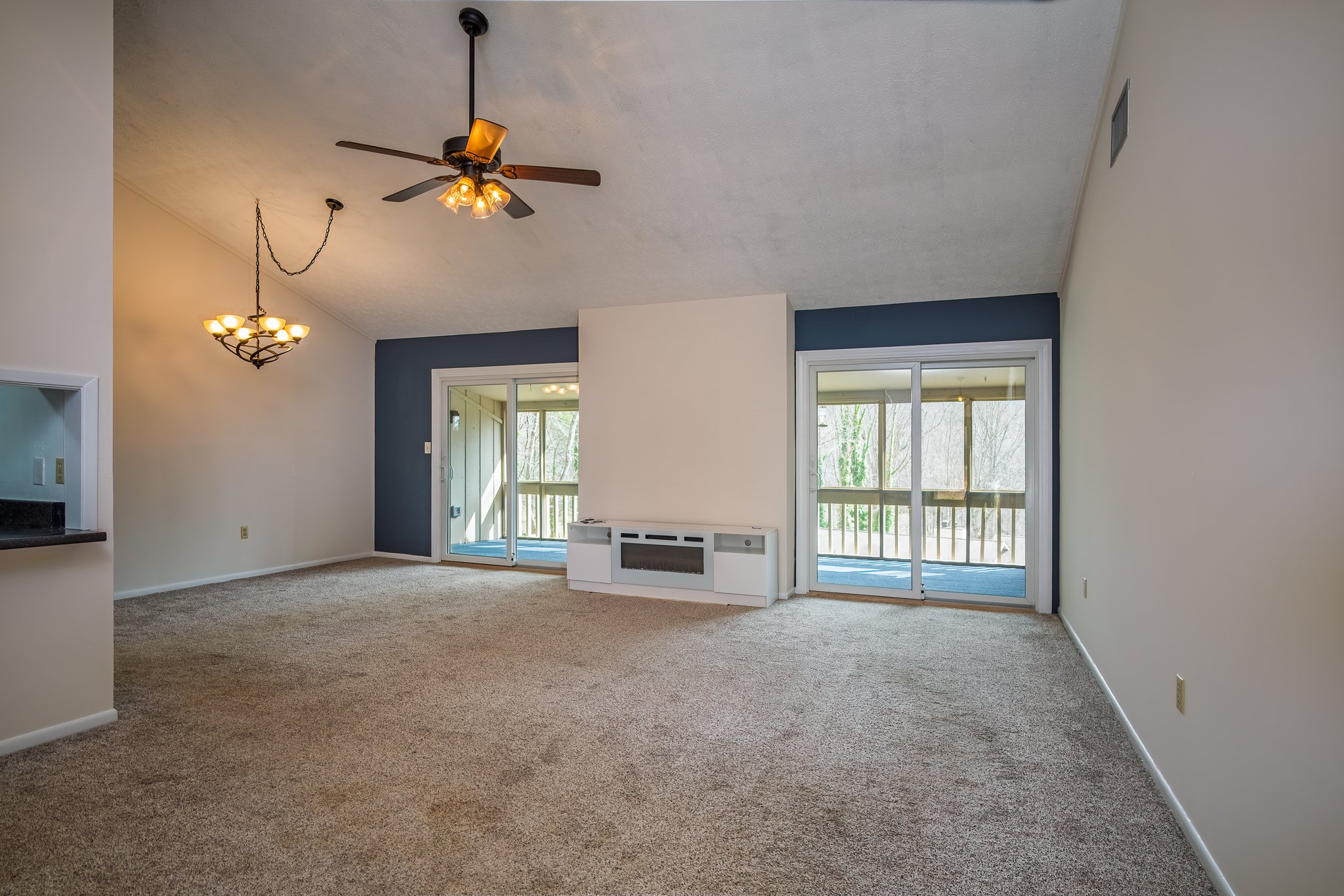 1813 #4 Glen Cannon Dr-12.jpg