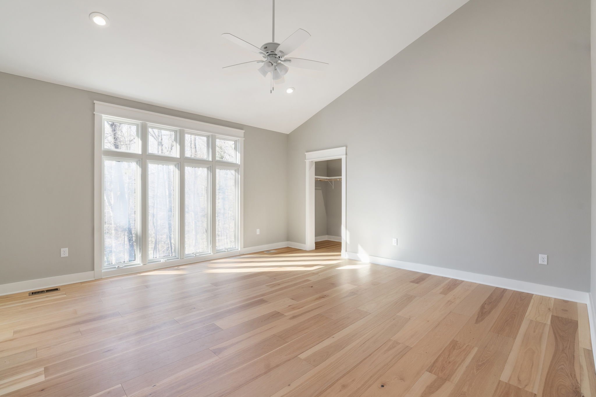 12-web-or-mls-2300 Brookwood Rd, Richmond, VA 23235, USA-12.jpg